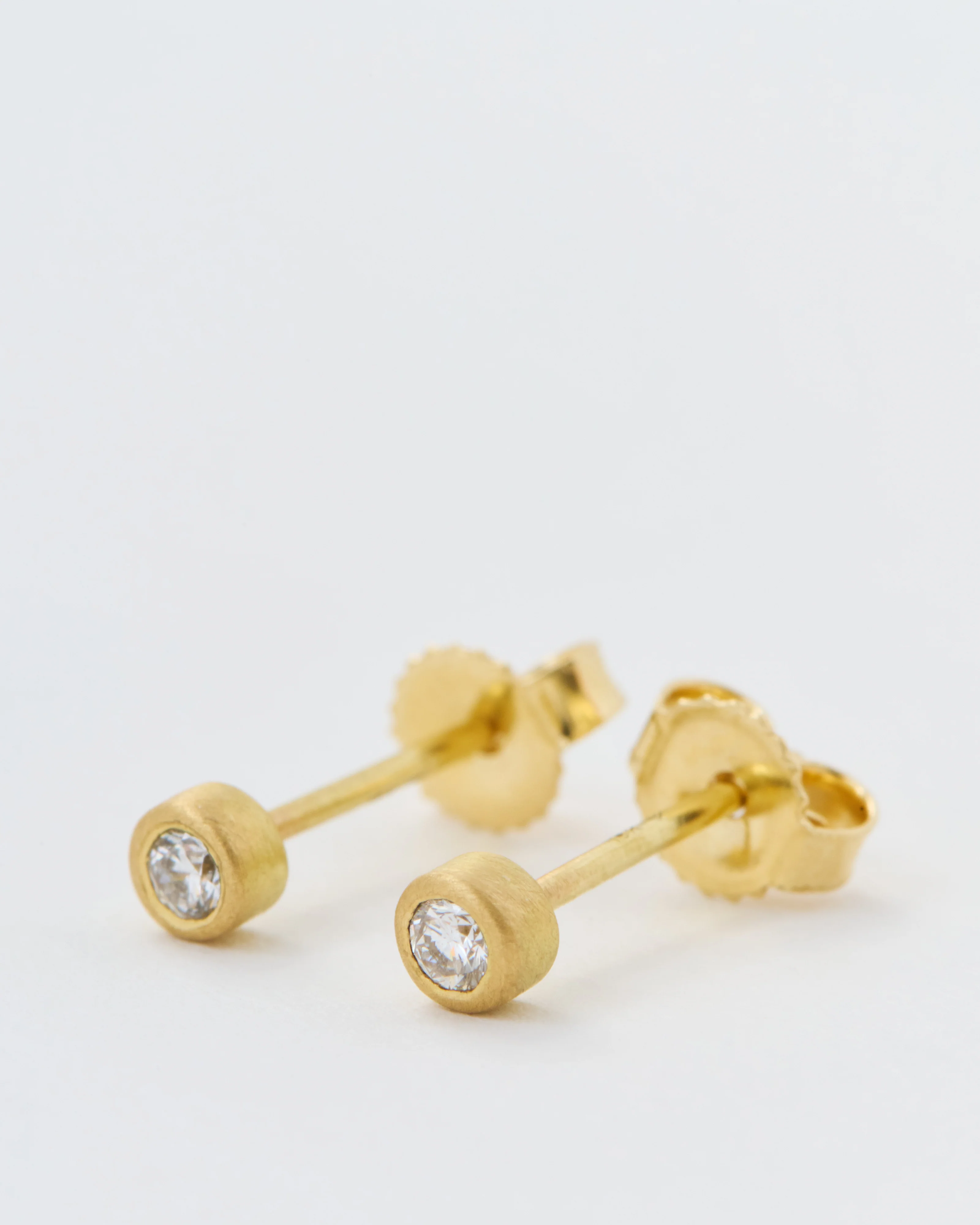 teeny 3pt diamond studs - Image 3