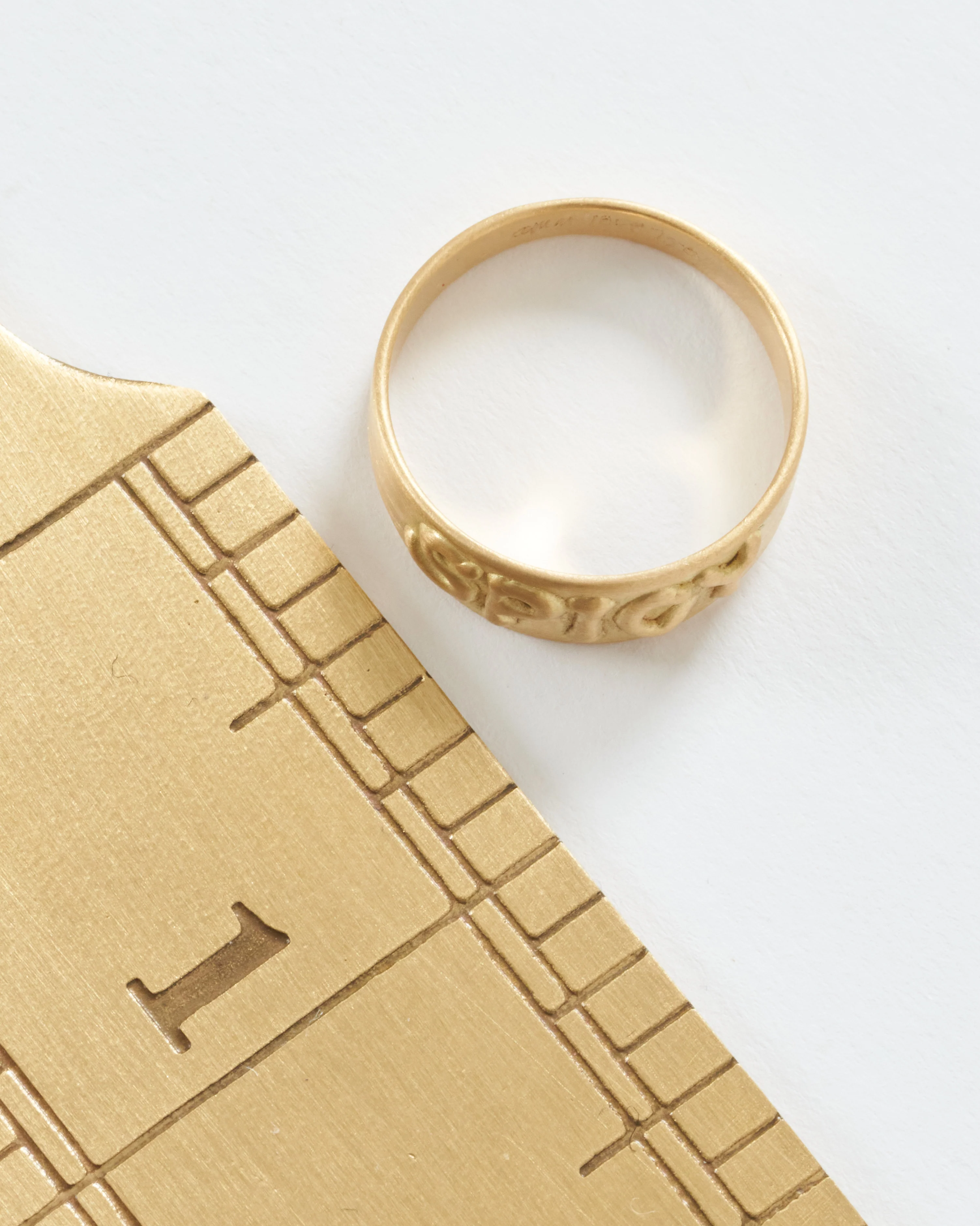 customizable text signet ring - Image 6