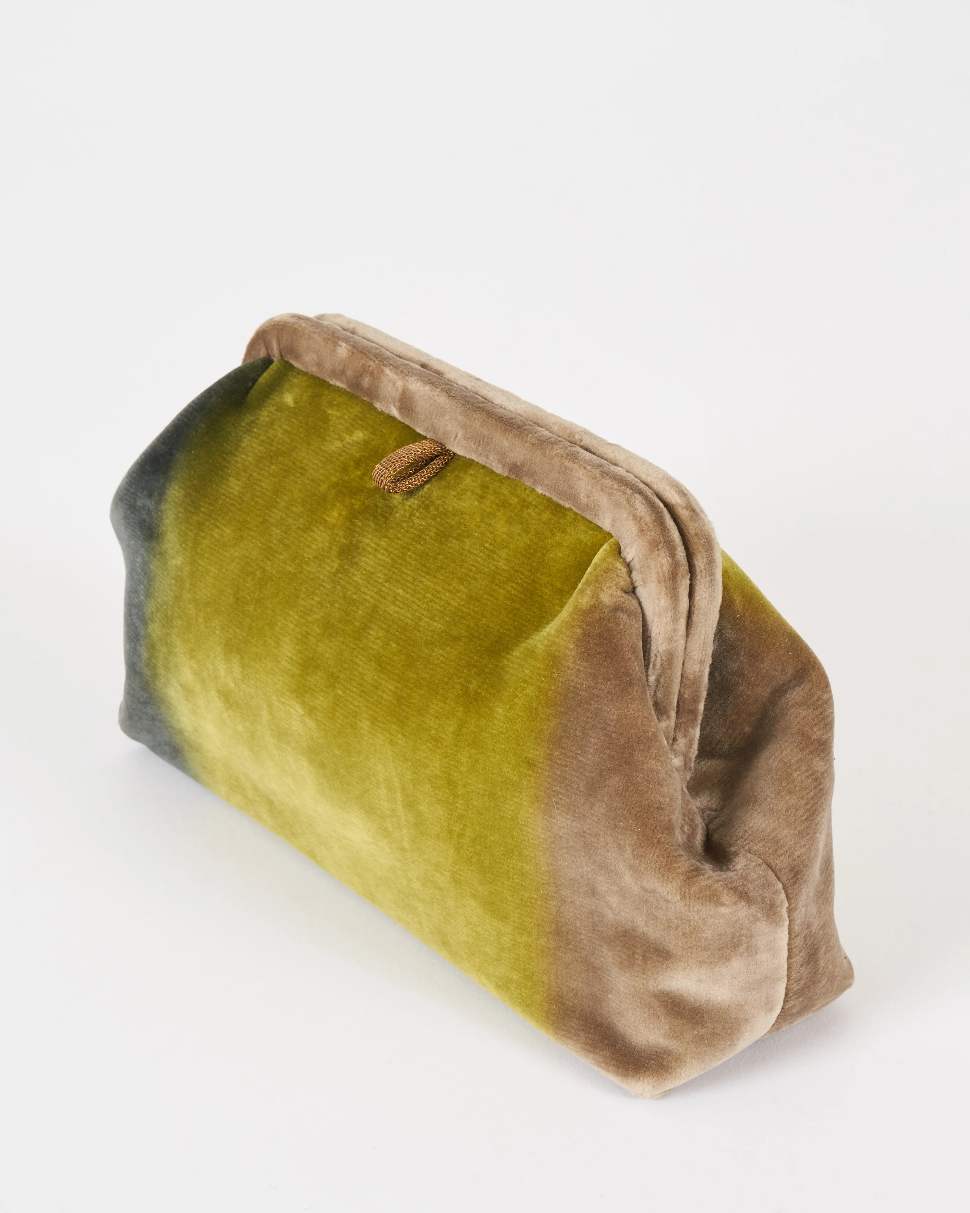 liette solid velvet clutch ombre - charcoal/green - Image 3