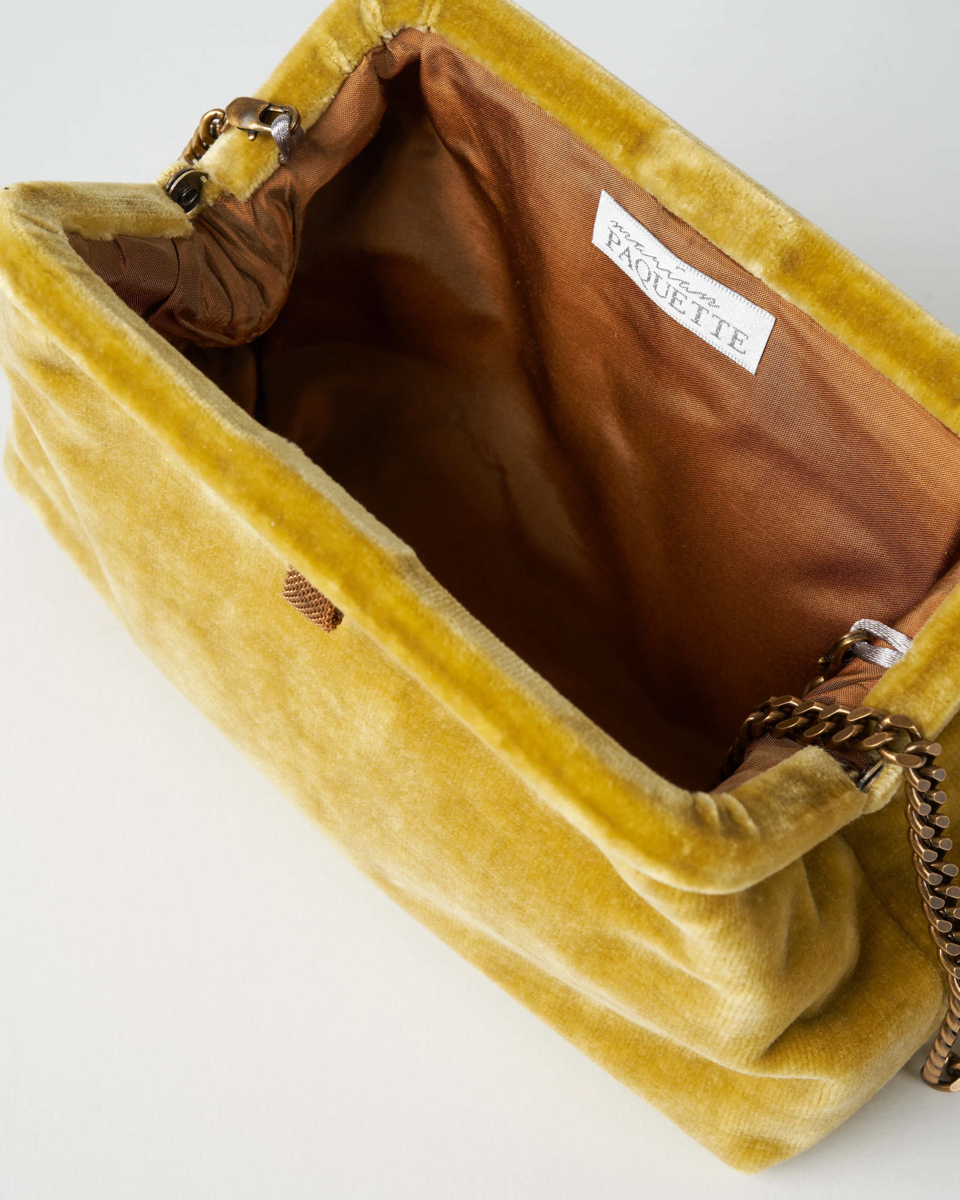 liette velvet clutch - Image 4
