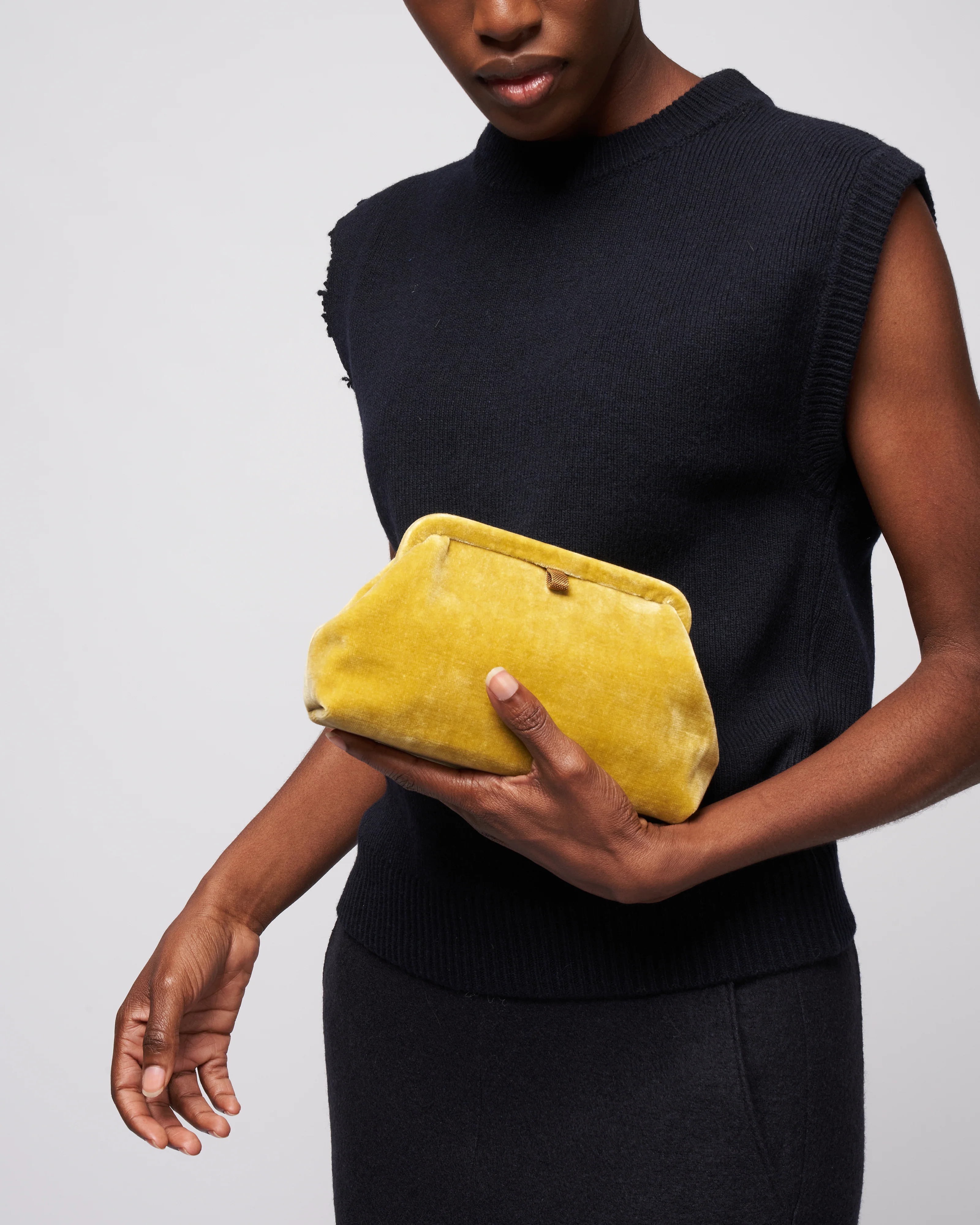 liette velvet clutch - Image 5