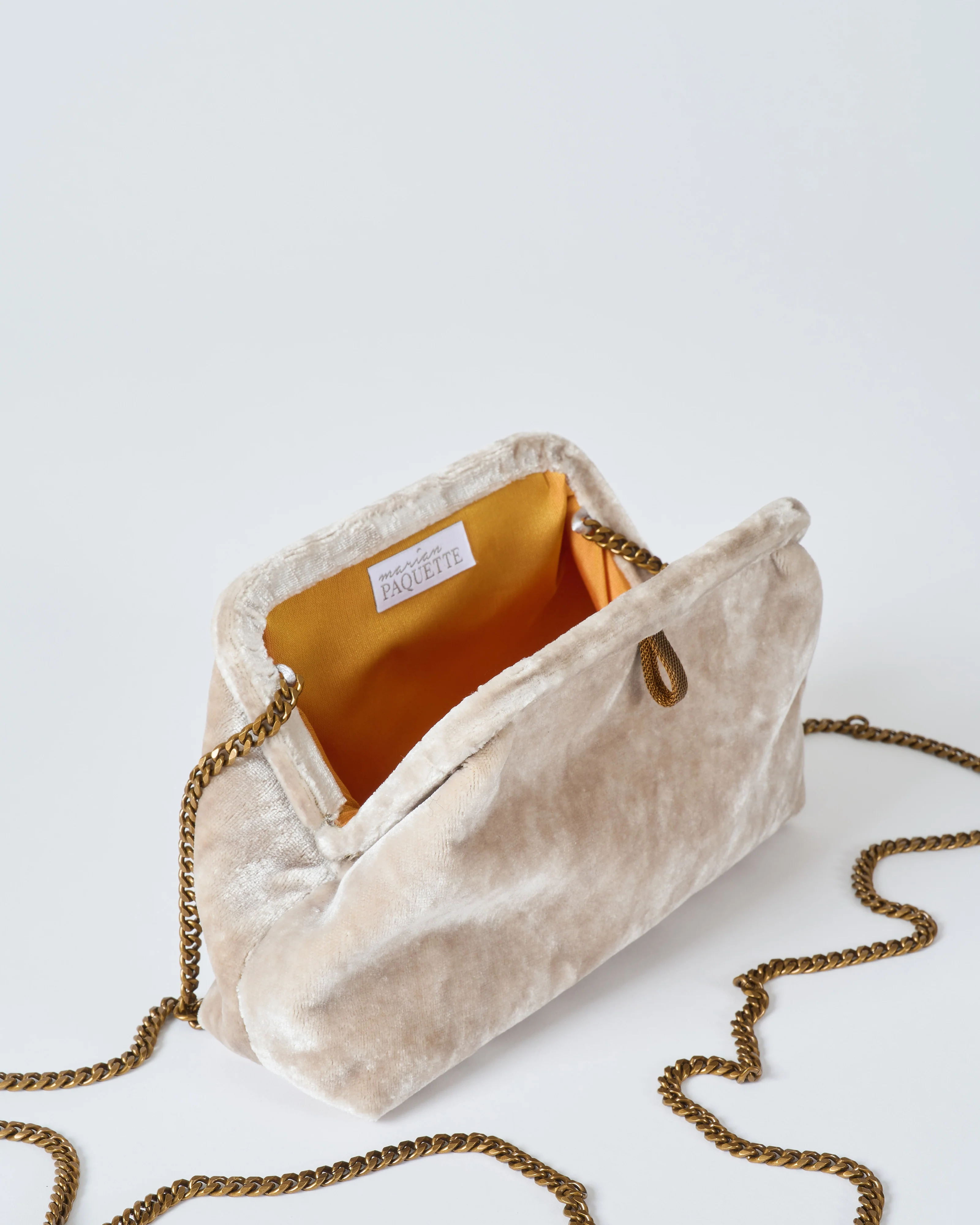 liette velvet - Image 8