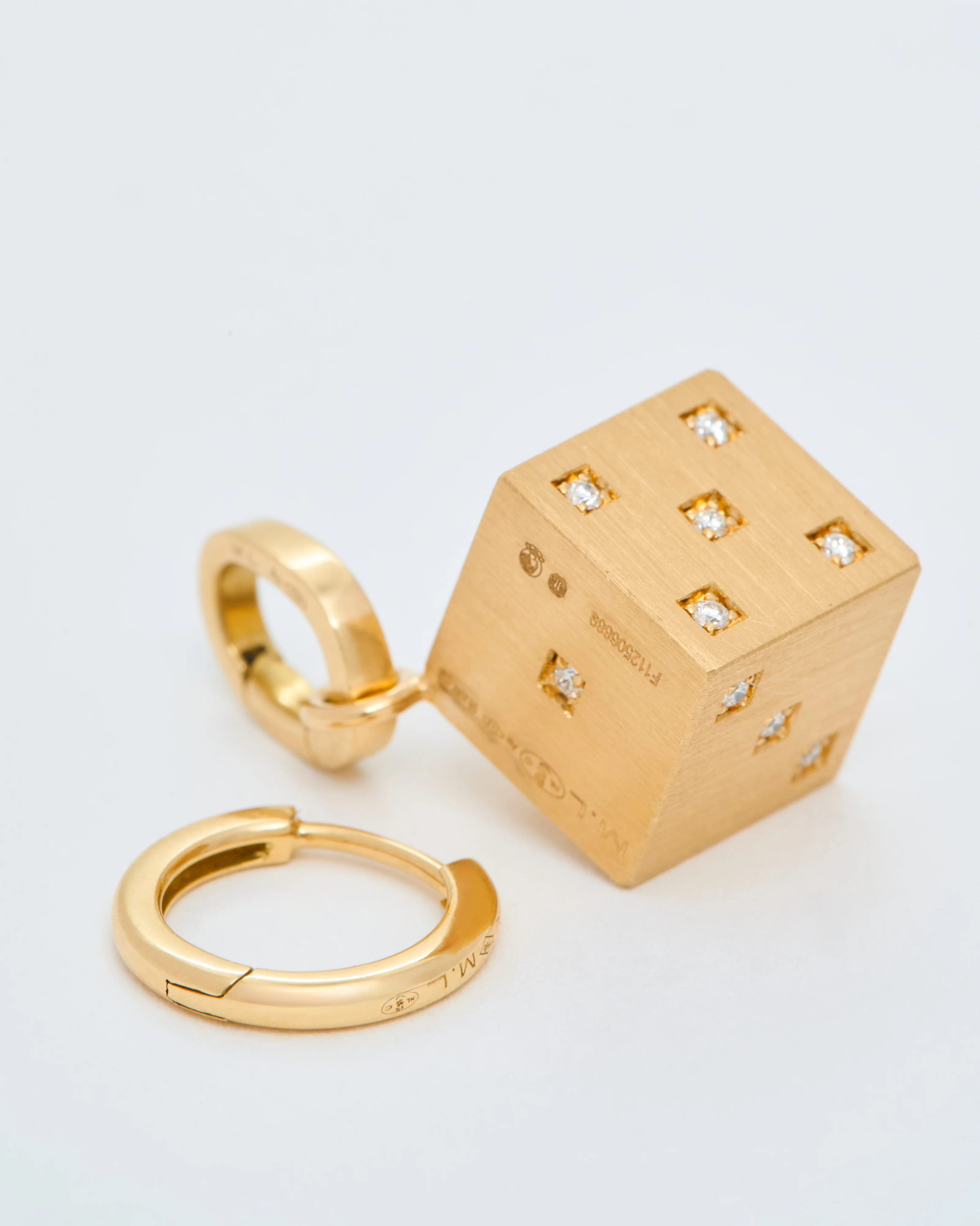 dado pendant - Image 4