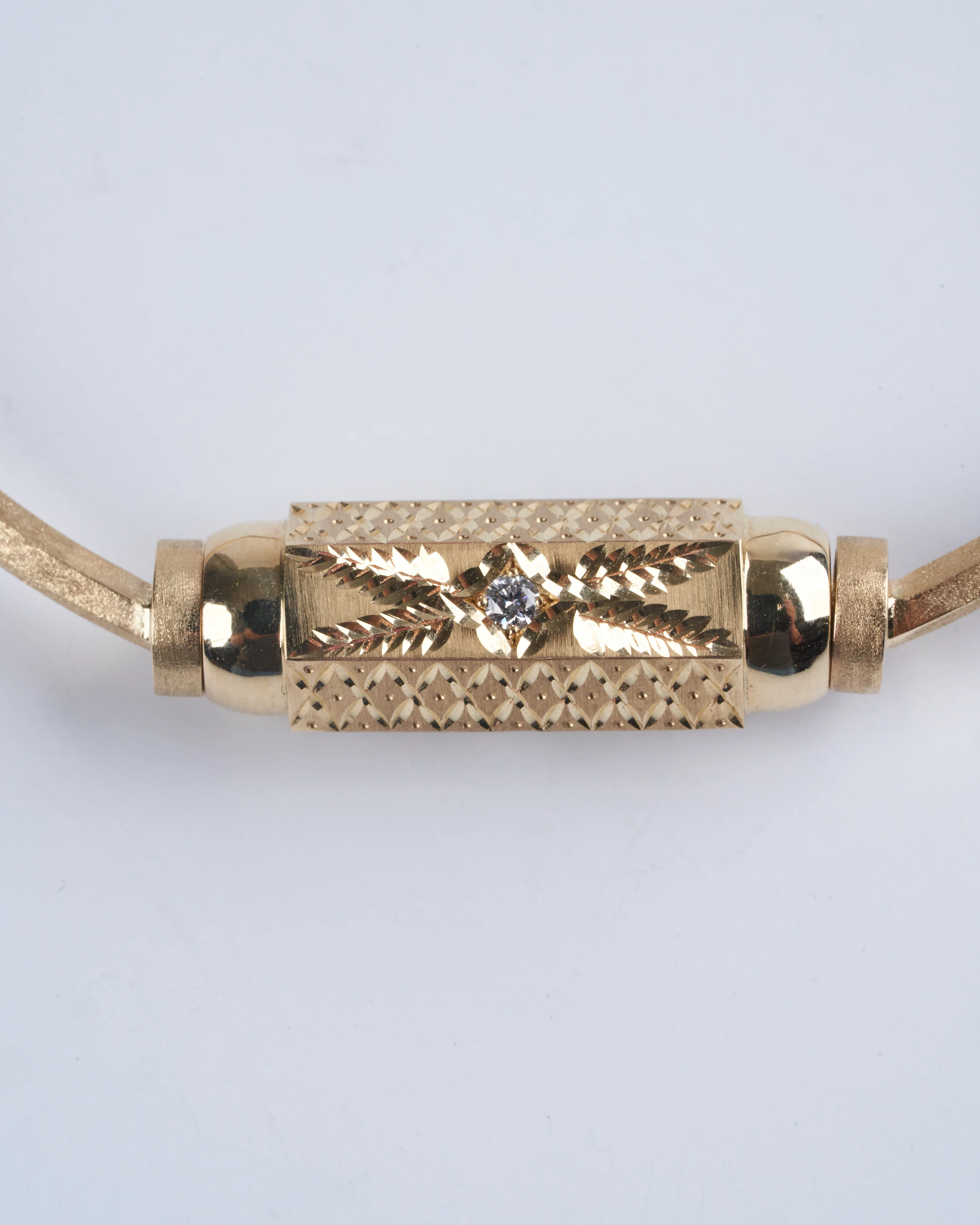 baby locket twist - 9k gold - Image 3
