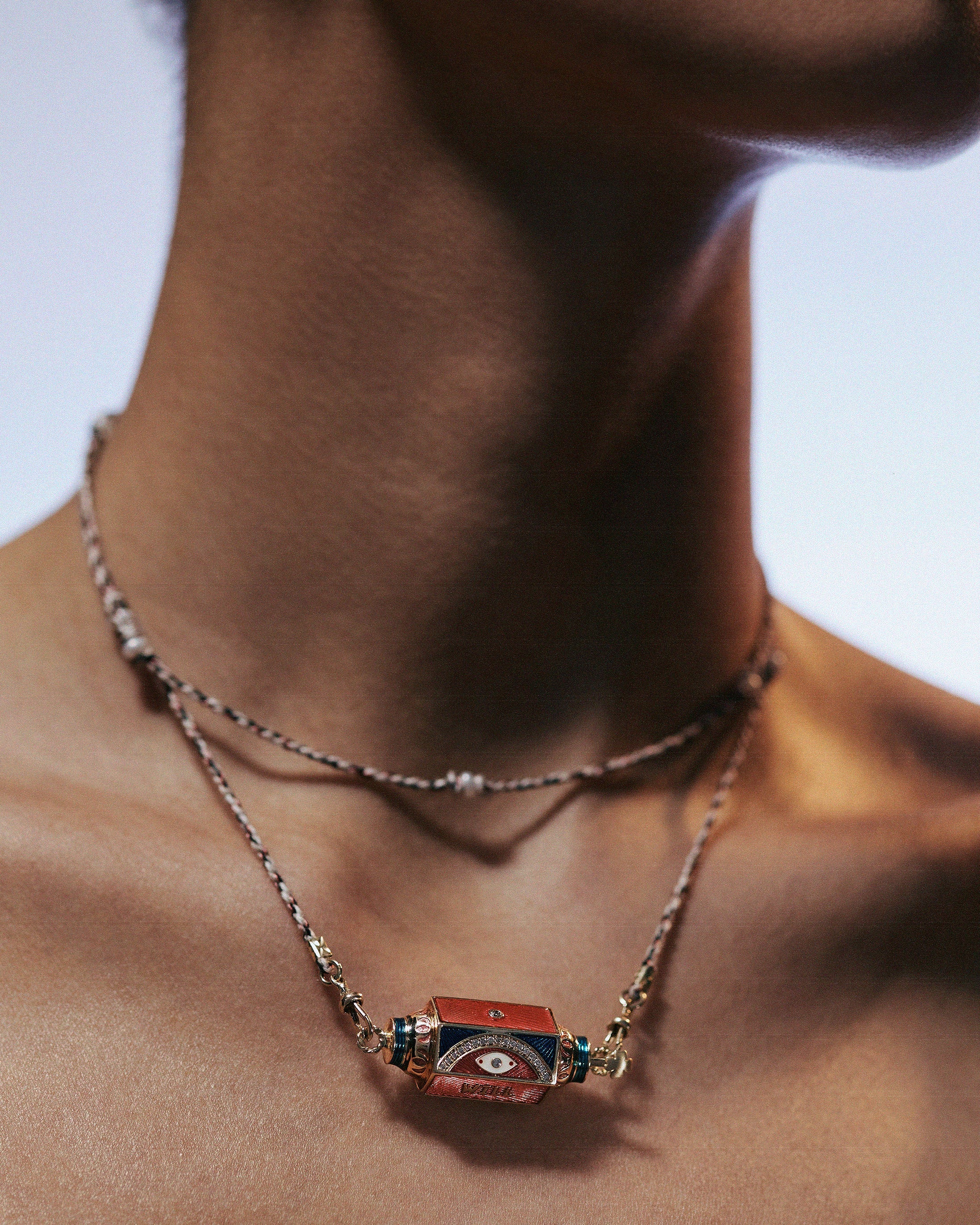 eye will multi color locket - gold - Image 4