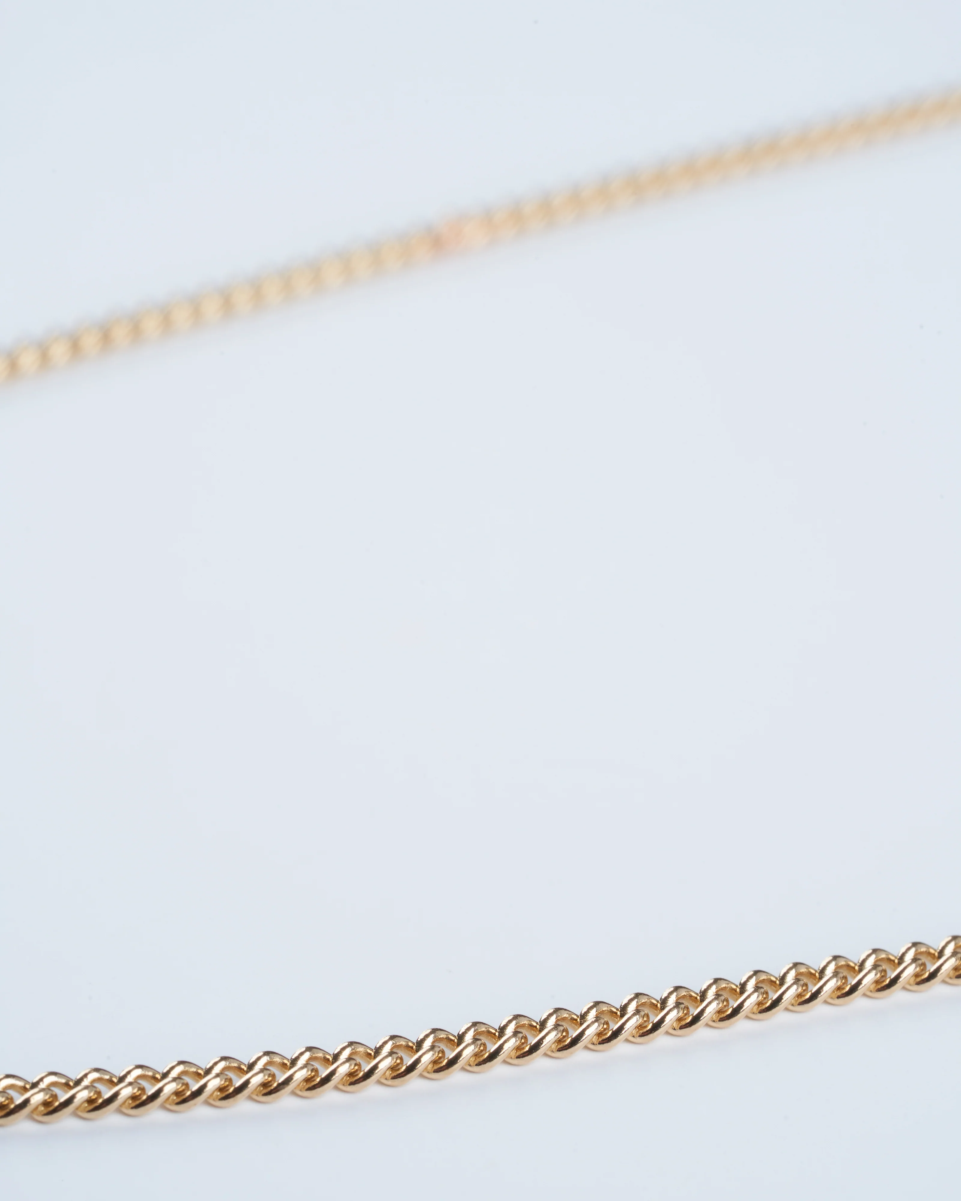 16" yellow gold not so heavy curb chain - gold - Image 3