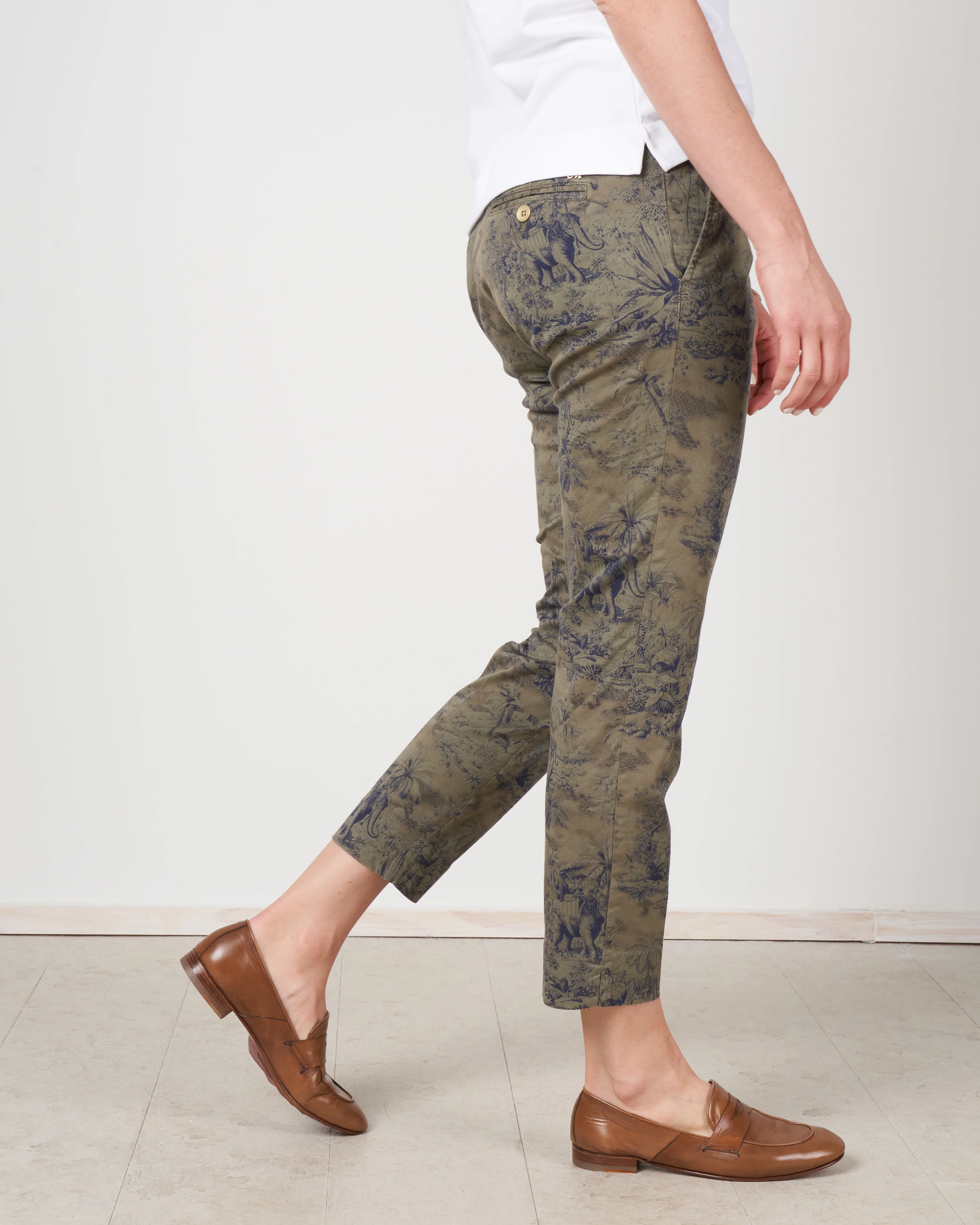 jacqueline capri - 462 print - Image 2