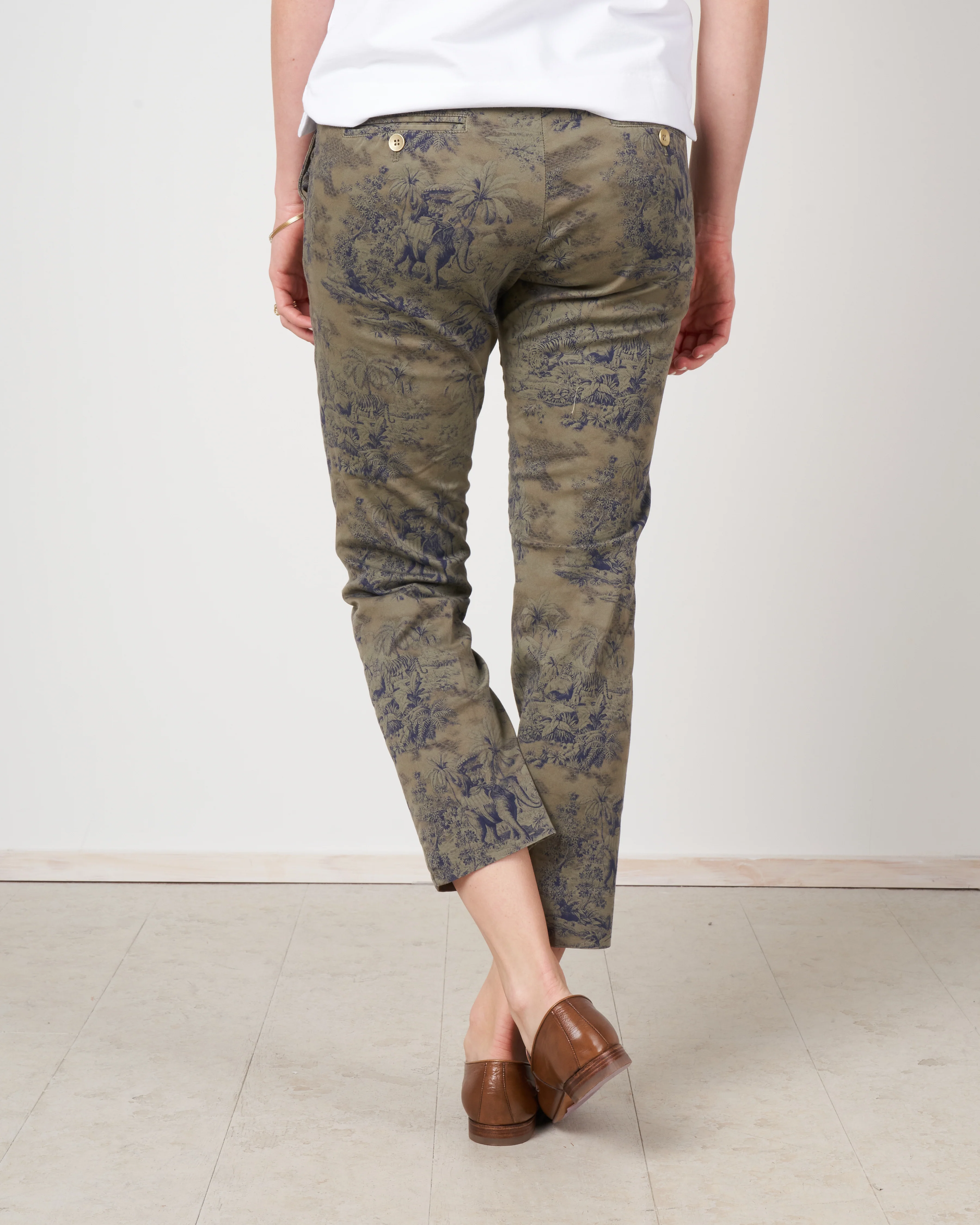 jacqueline capri - 462 print - Image 4
