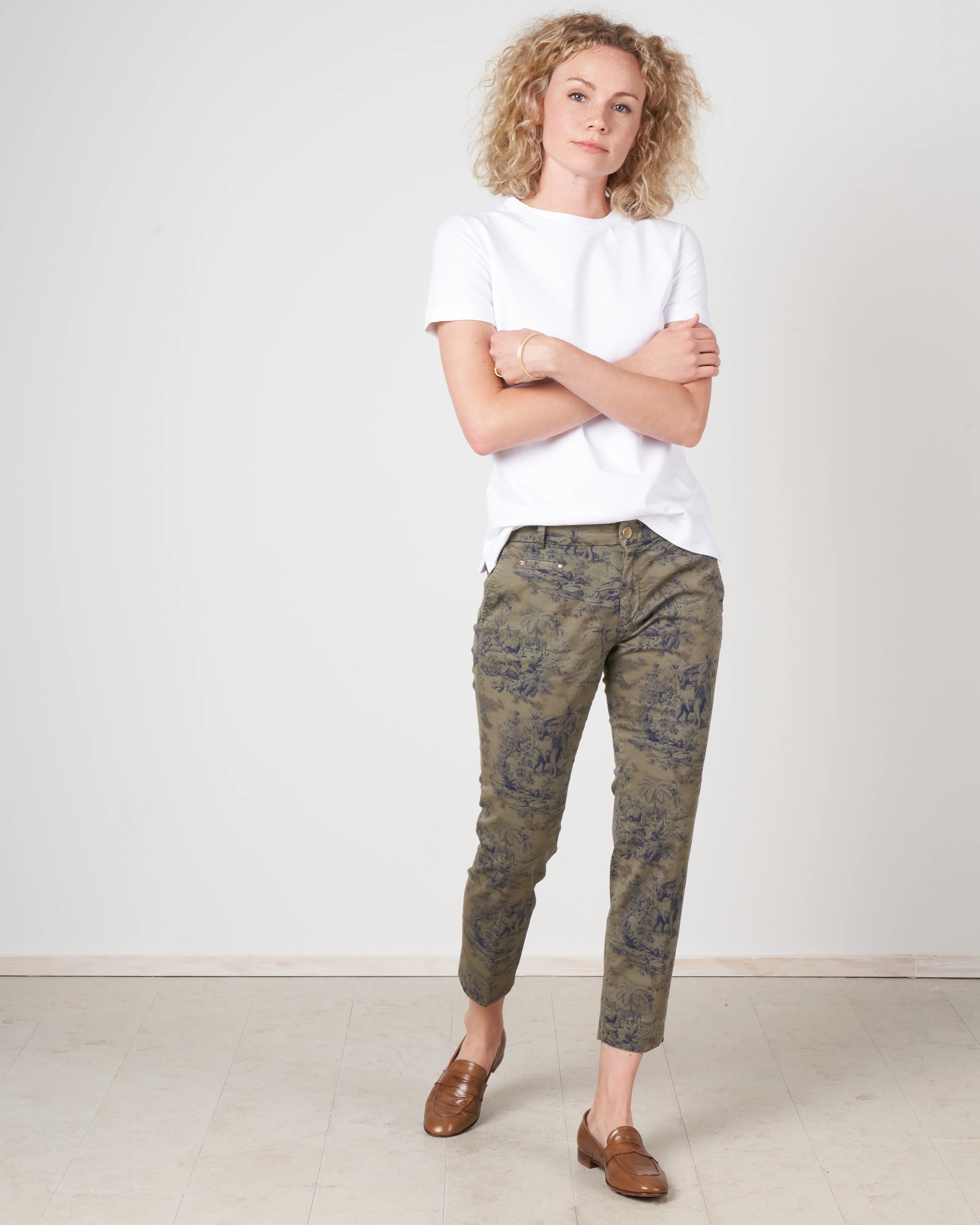 jacqueline capri - 462 print - Image 6