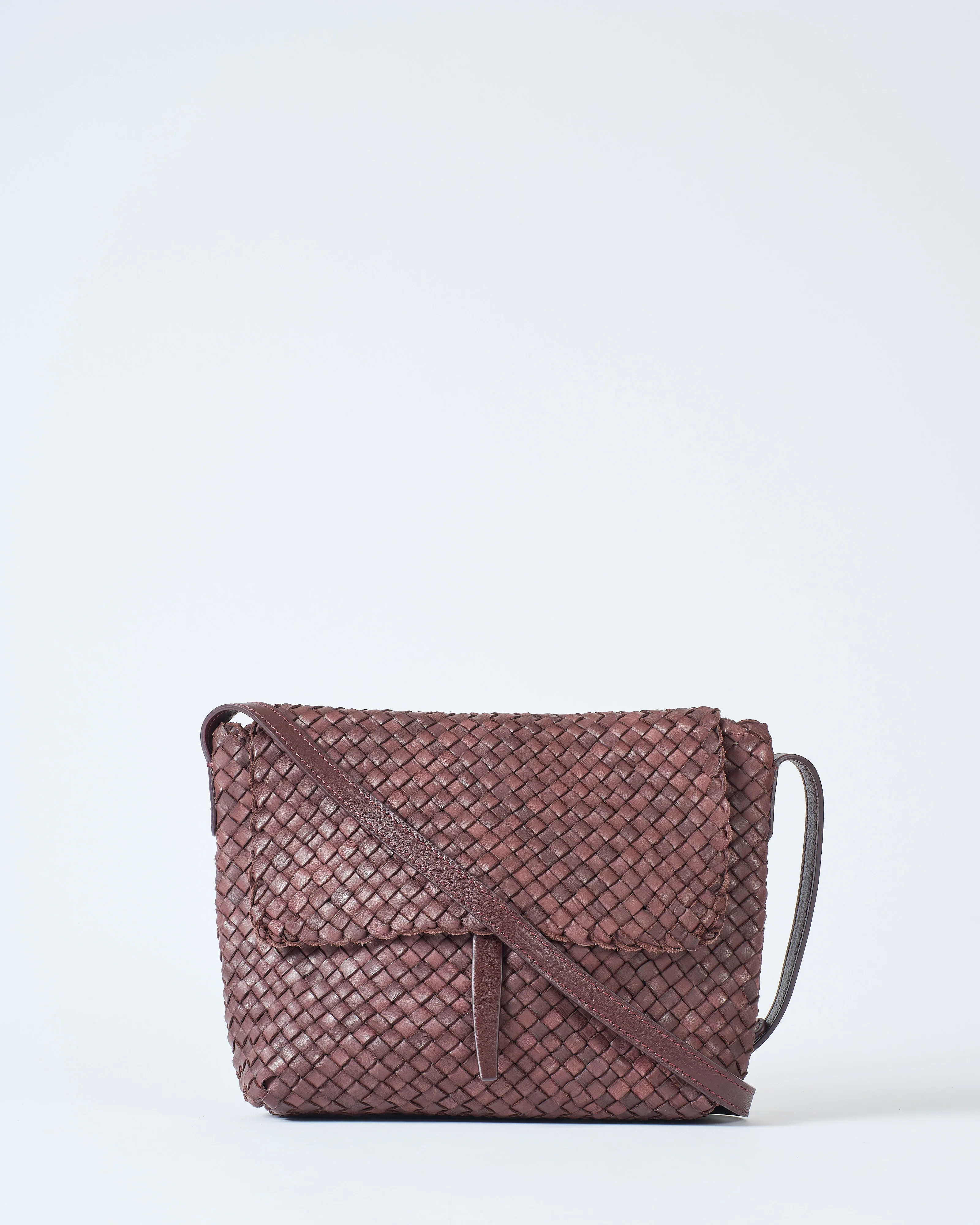 ali woven crossbody