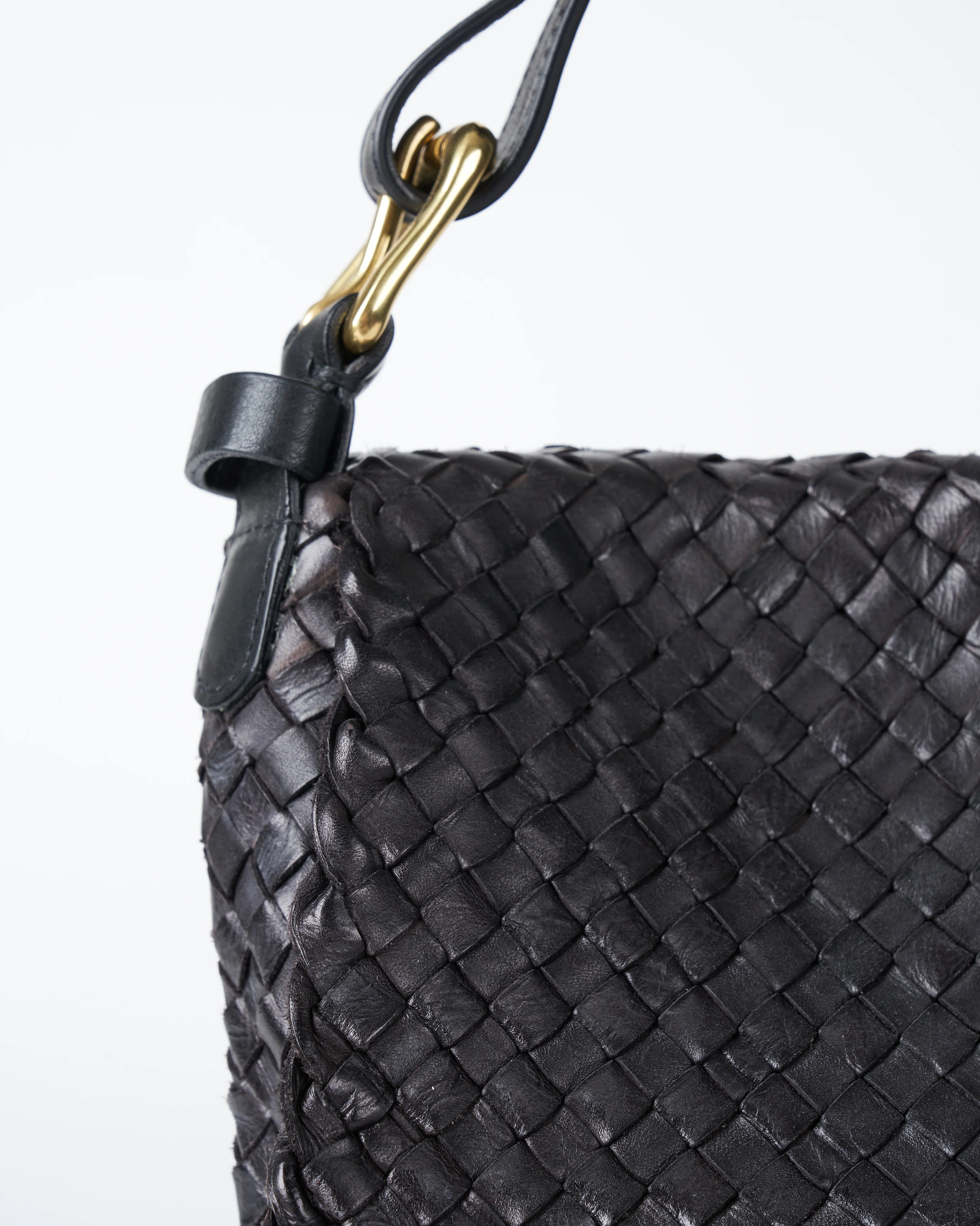 aspen wood shoulder bag - nero leather - Image 5
