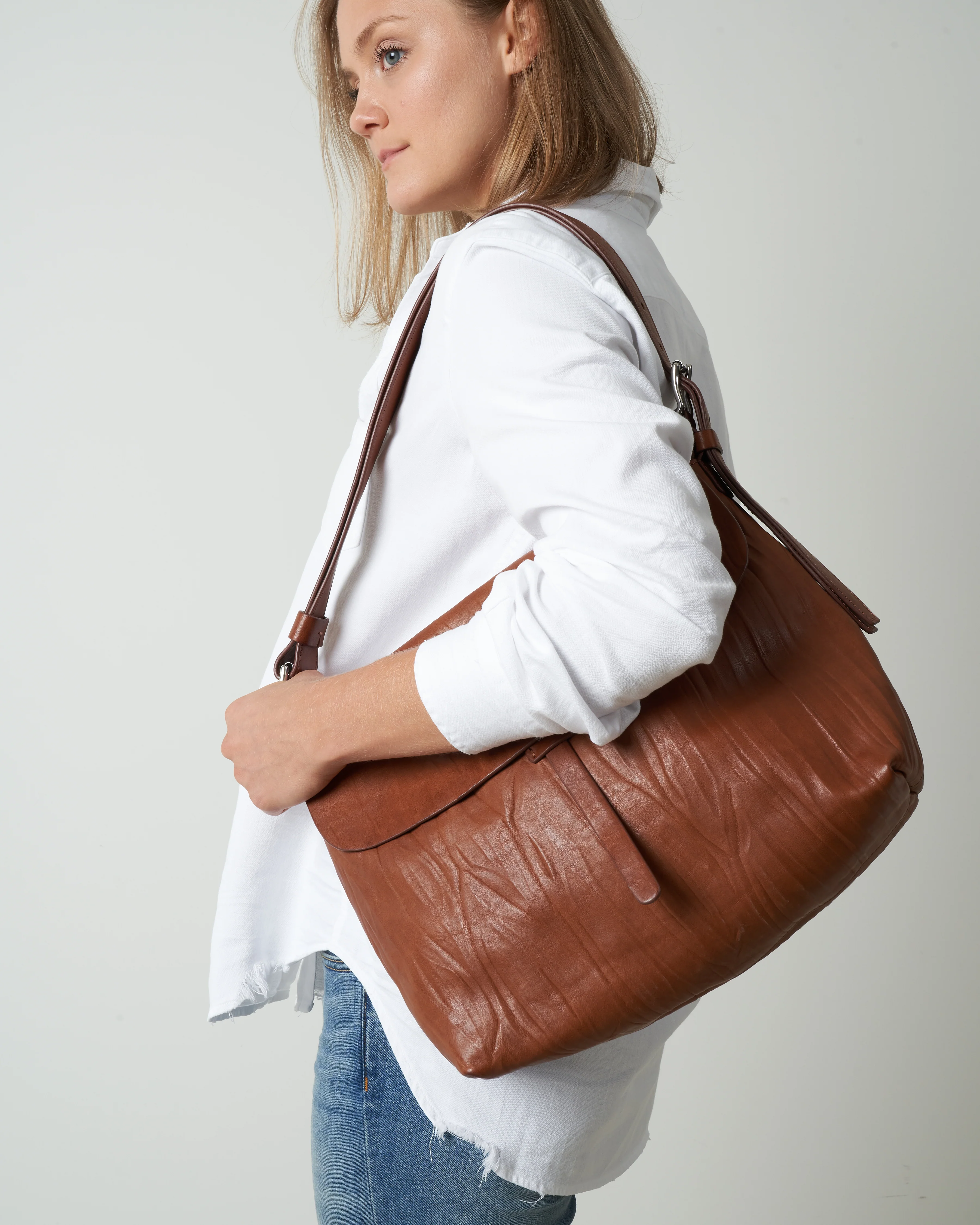large fold-over crossbody - brandy - Image 2