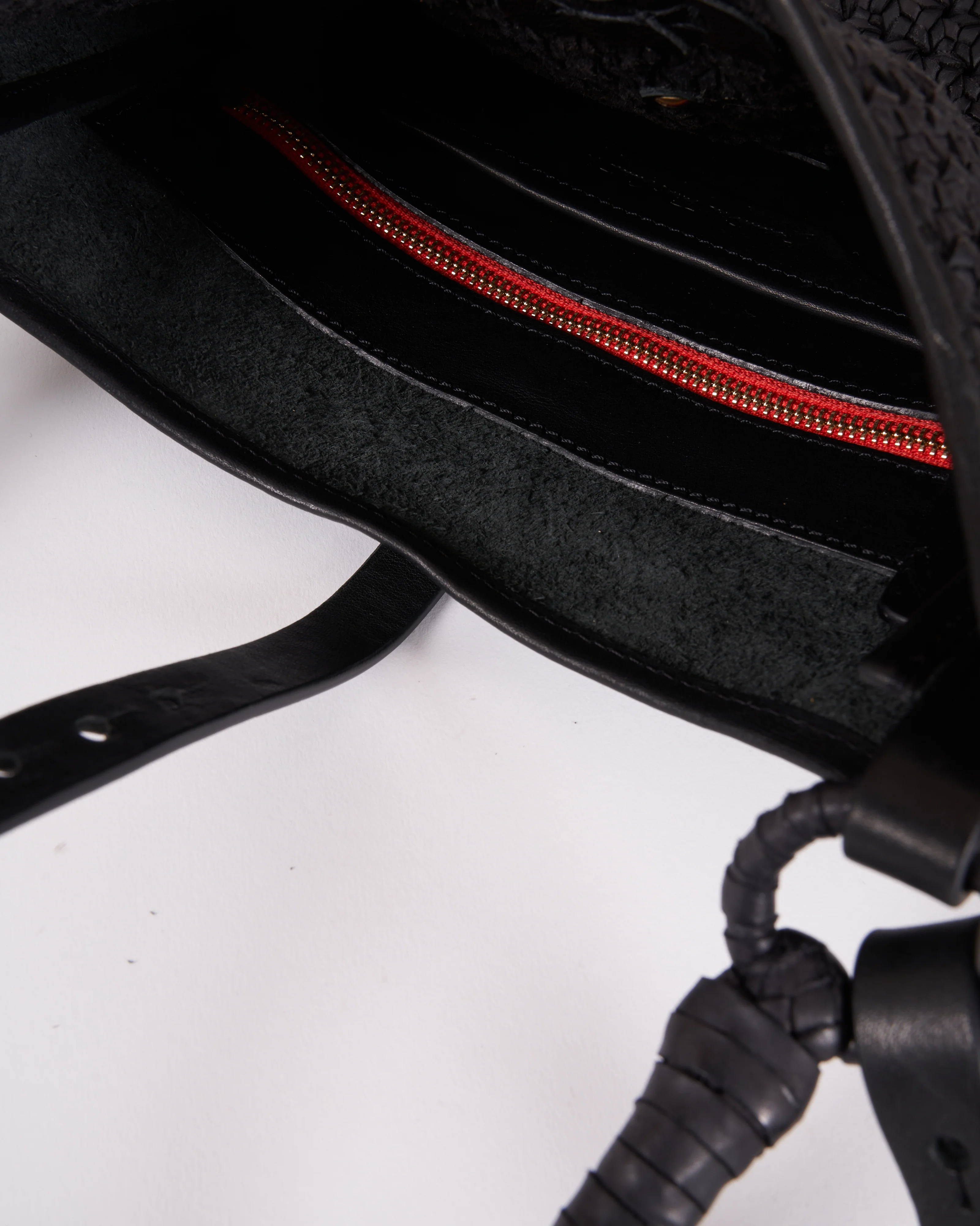 luna crossbody - woven leather black - Image 4