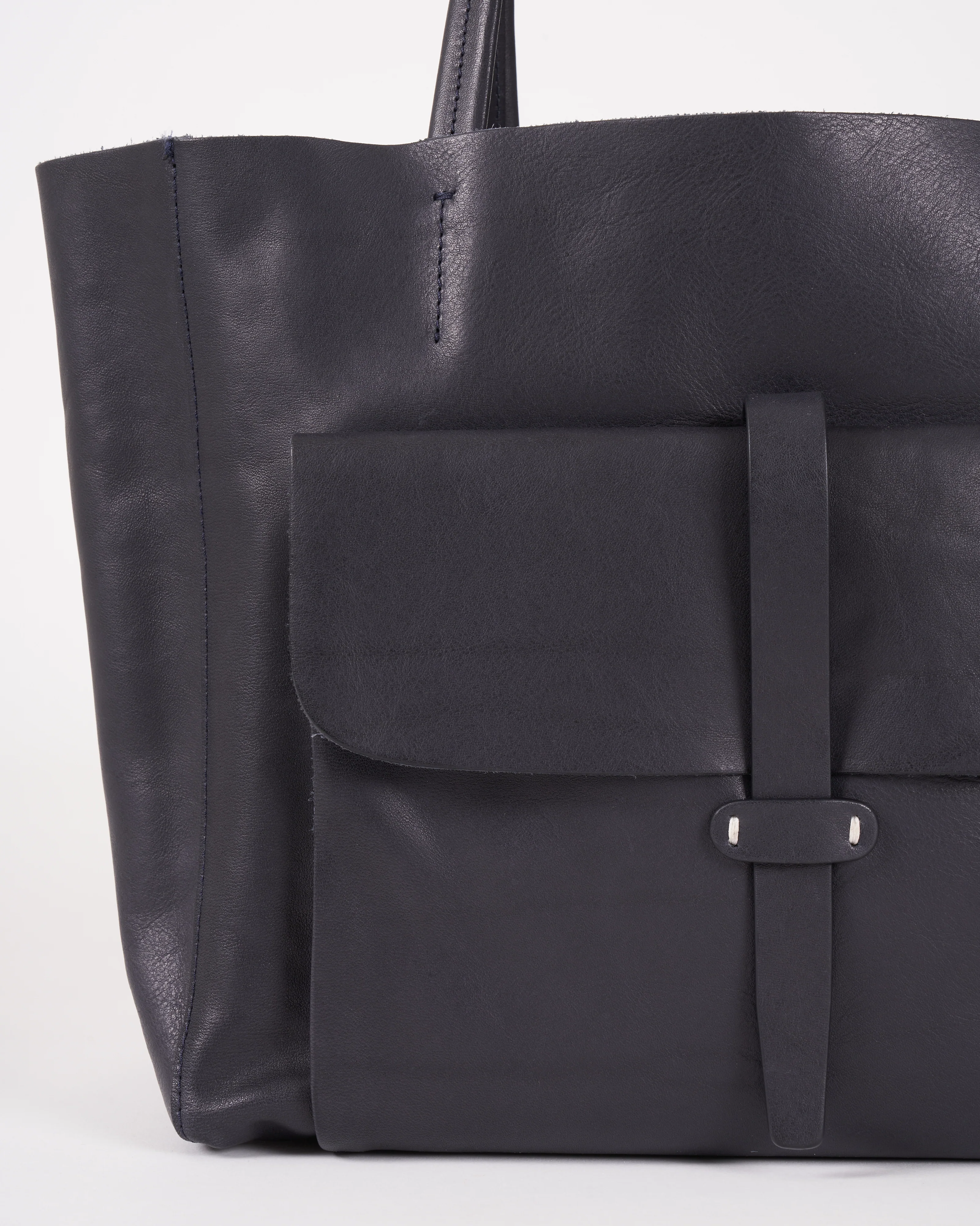 valerie tote bag - veg tan leather navy - Image 3