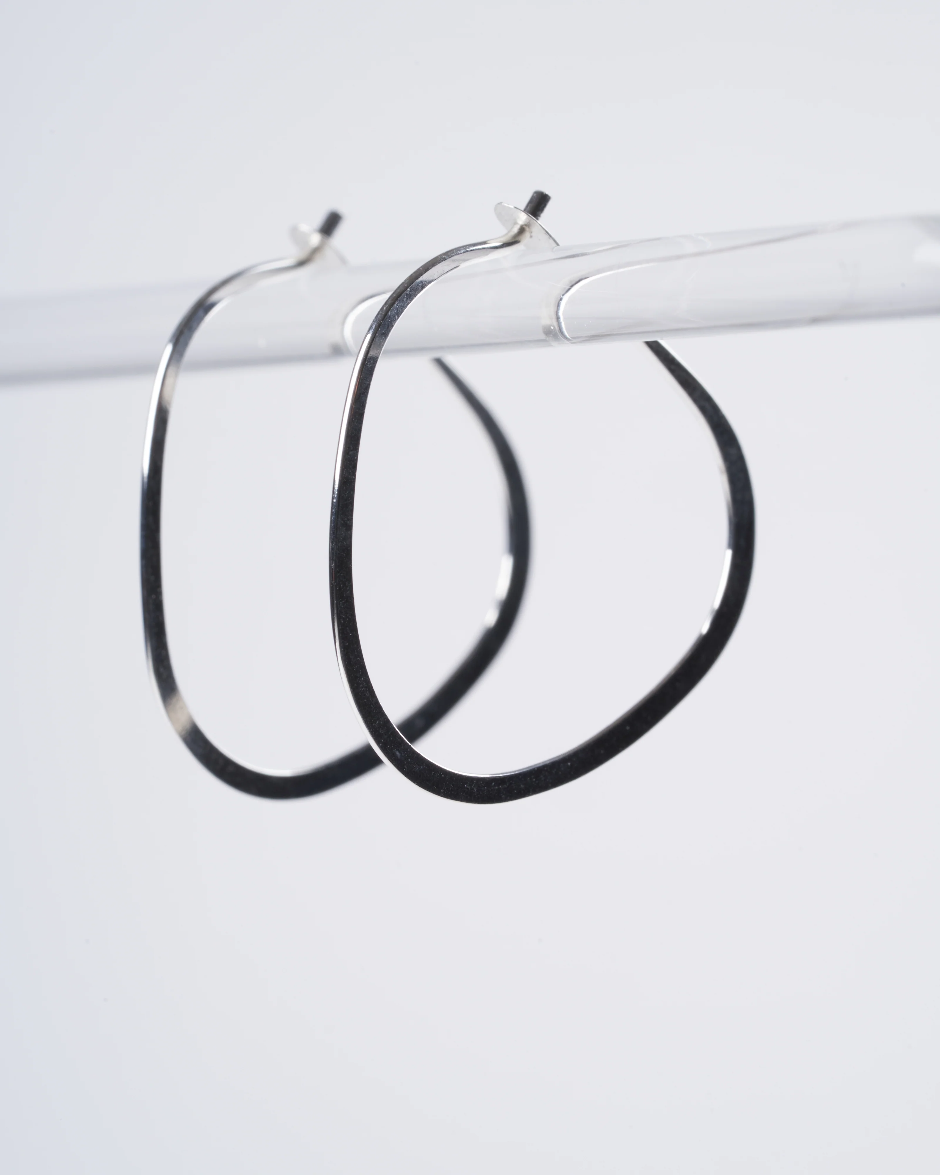 silver small triangle hoop - silver - Image 3