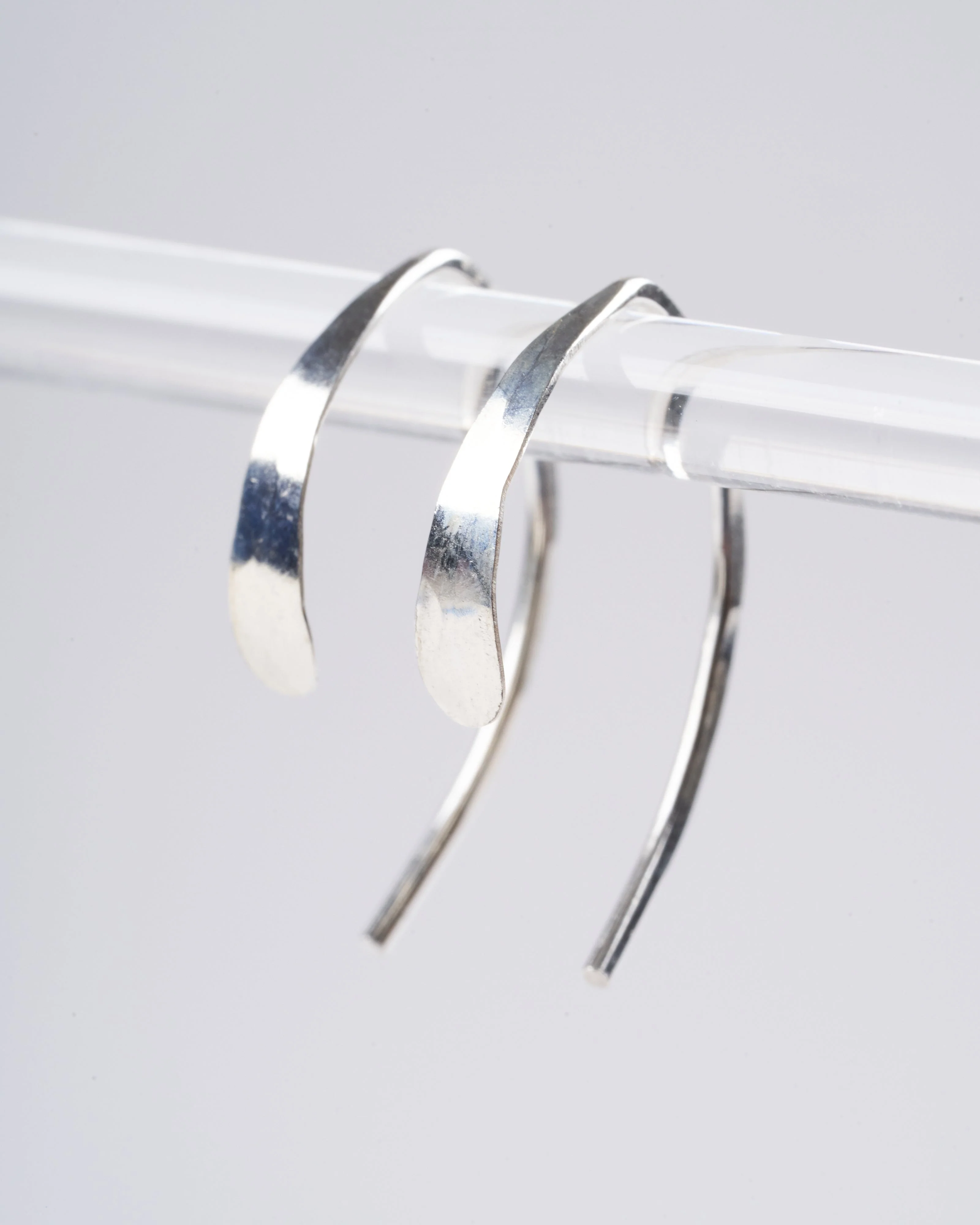 sterling silver extra small wishbone hoop - silver - Image 3