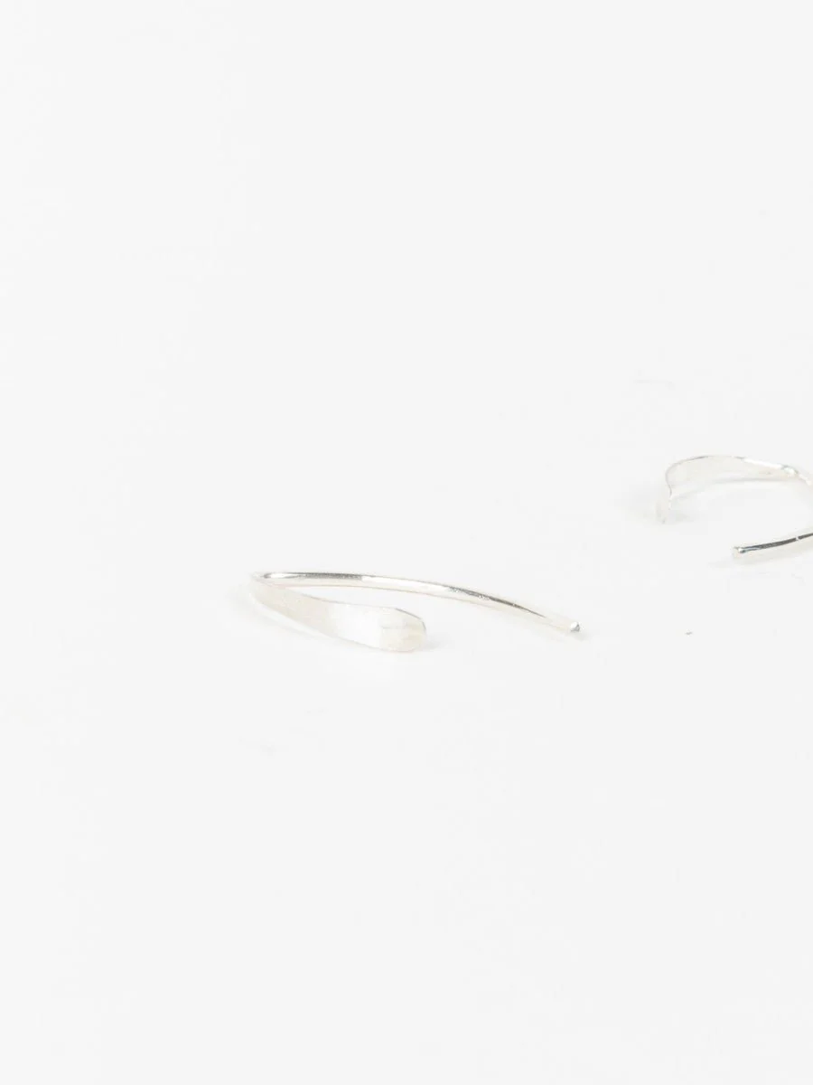xs wishbone earring - ss - Image 4