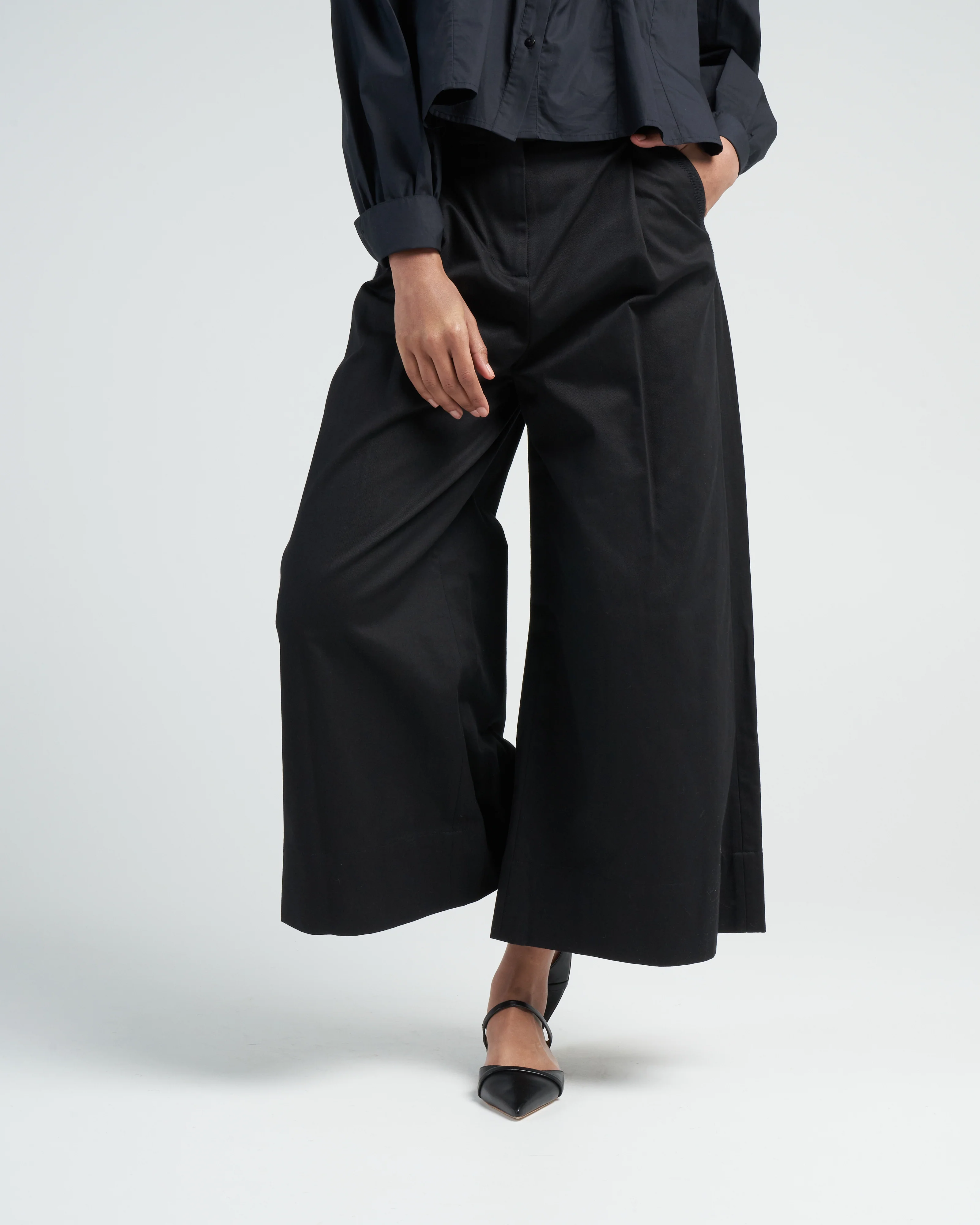 sargent emb pant - black