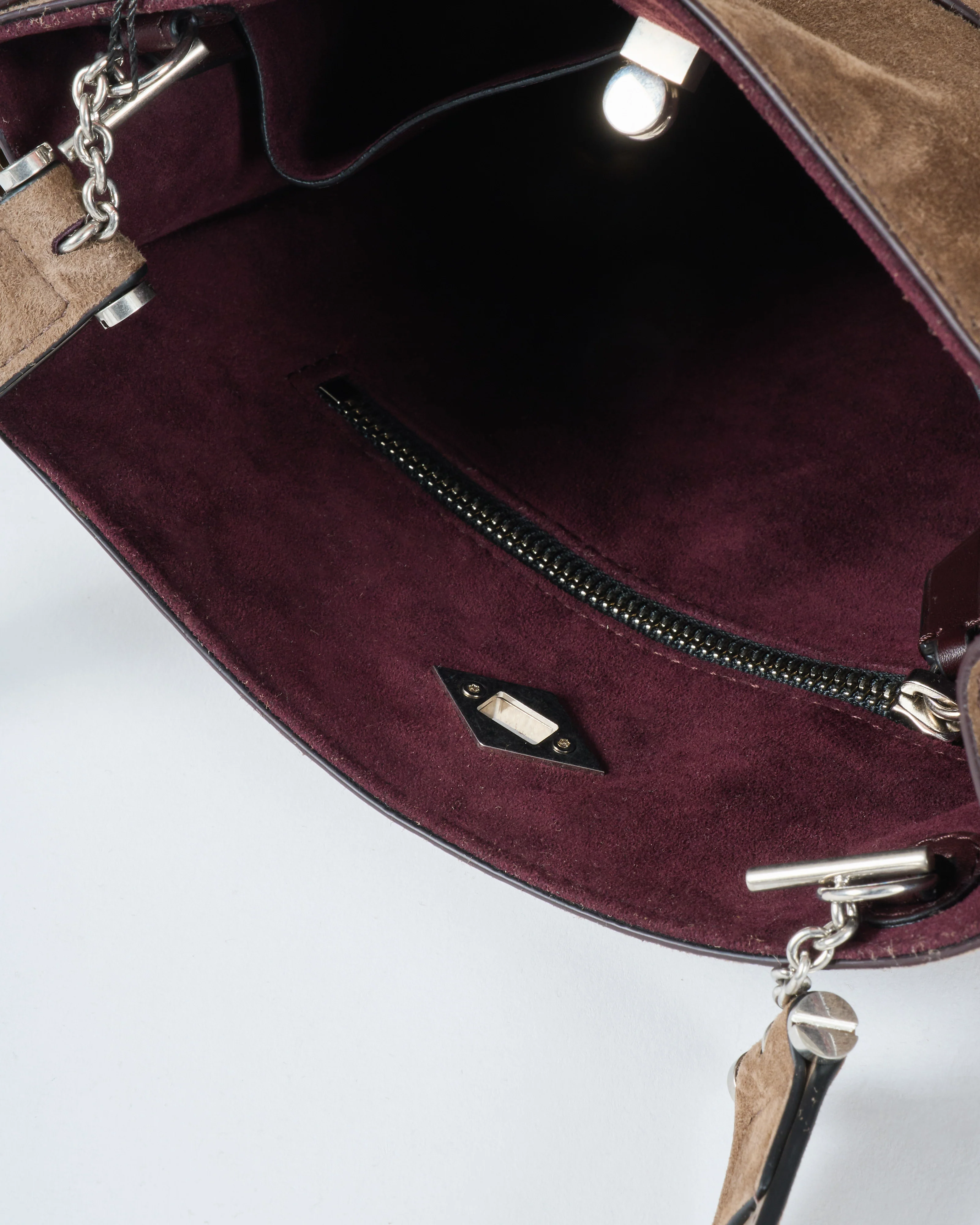 stowaway - Image 3