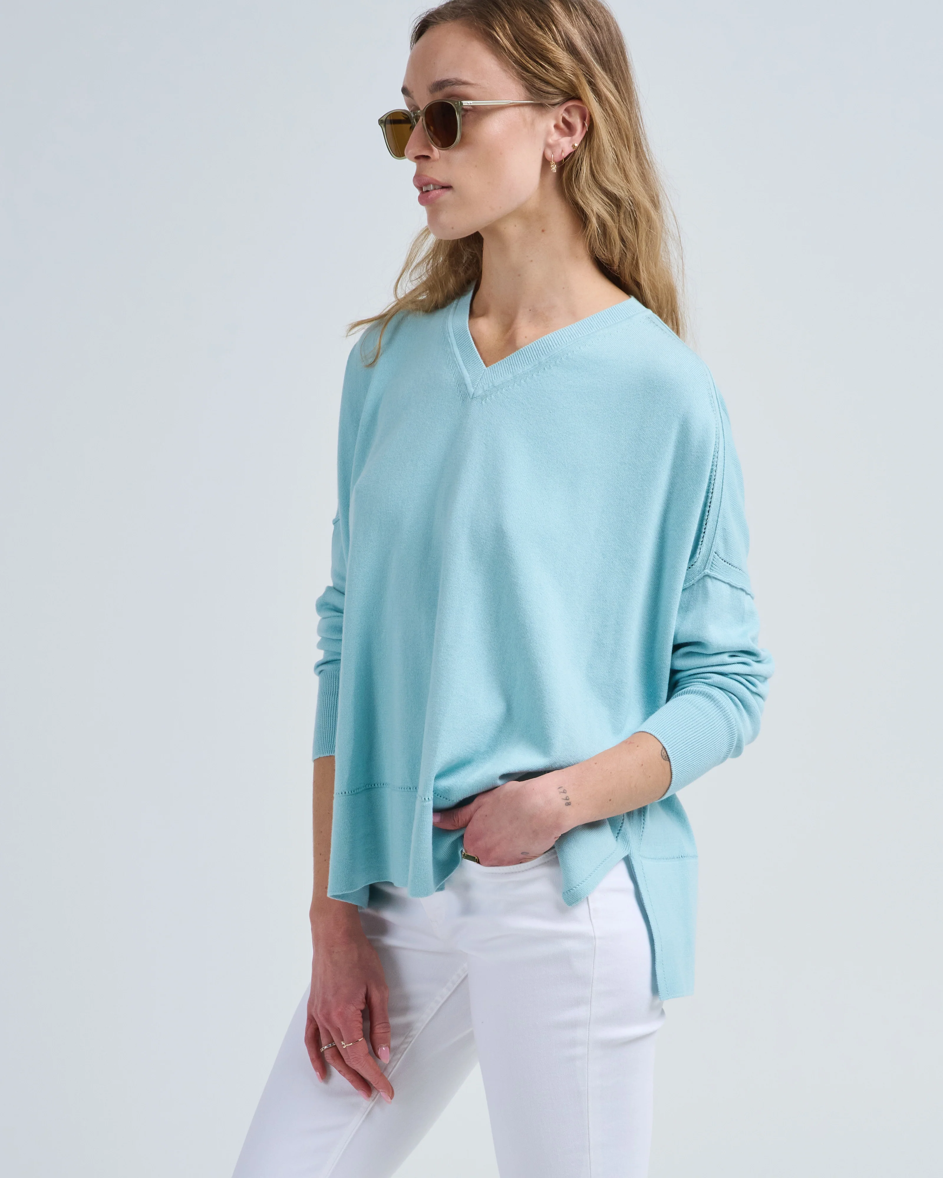 cotton pointelle v-neck - Image 3