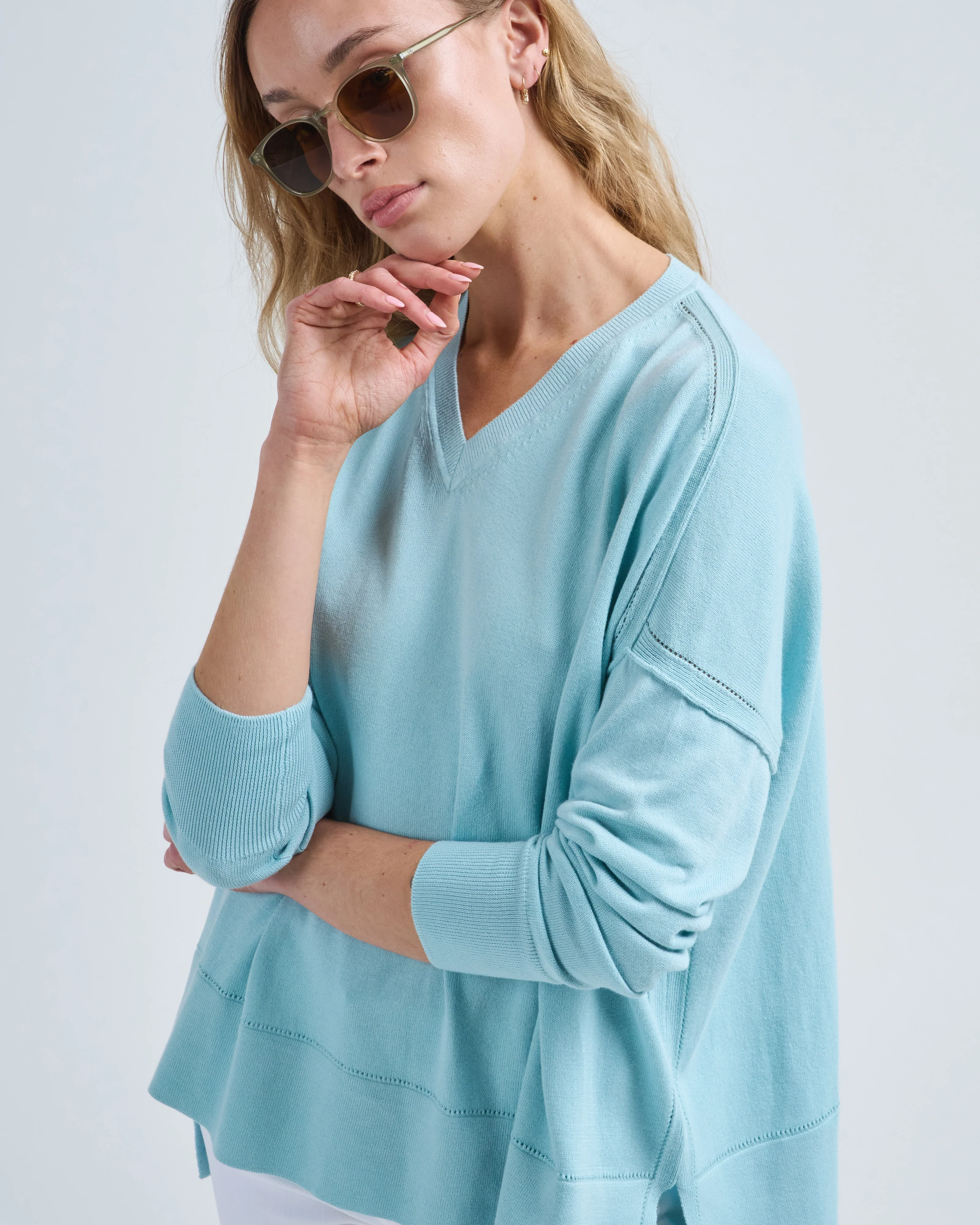 cotton pointelle v-neck - Image 5