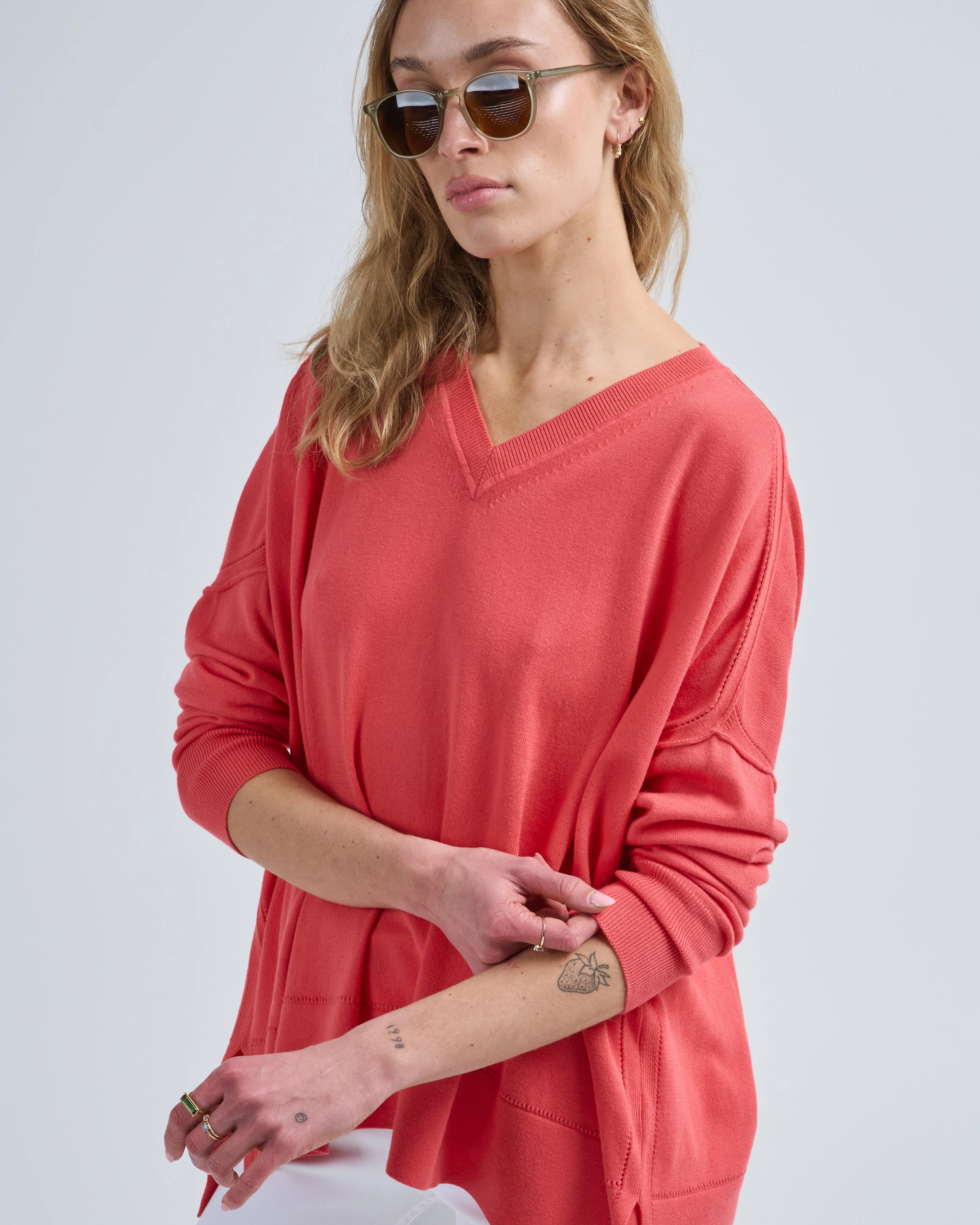 cotton pointelle v-neck - Image 4