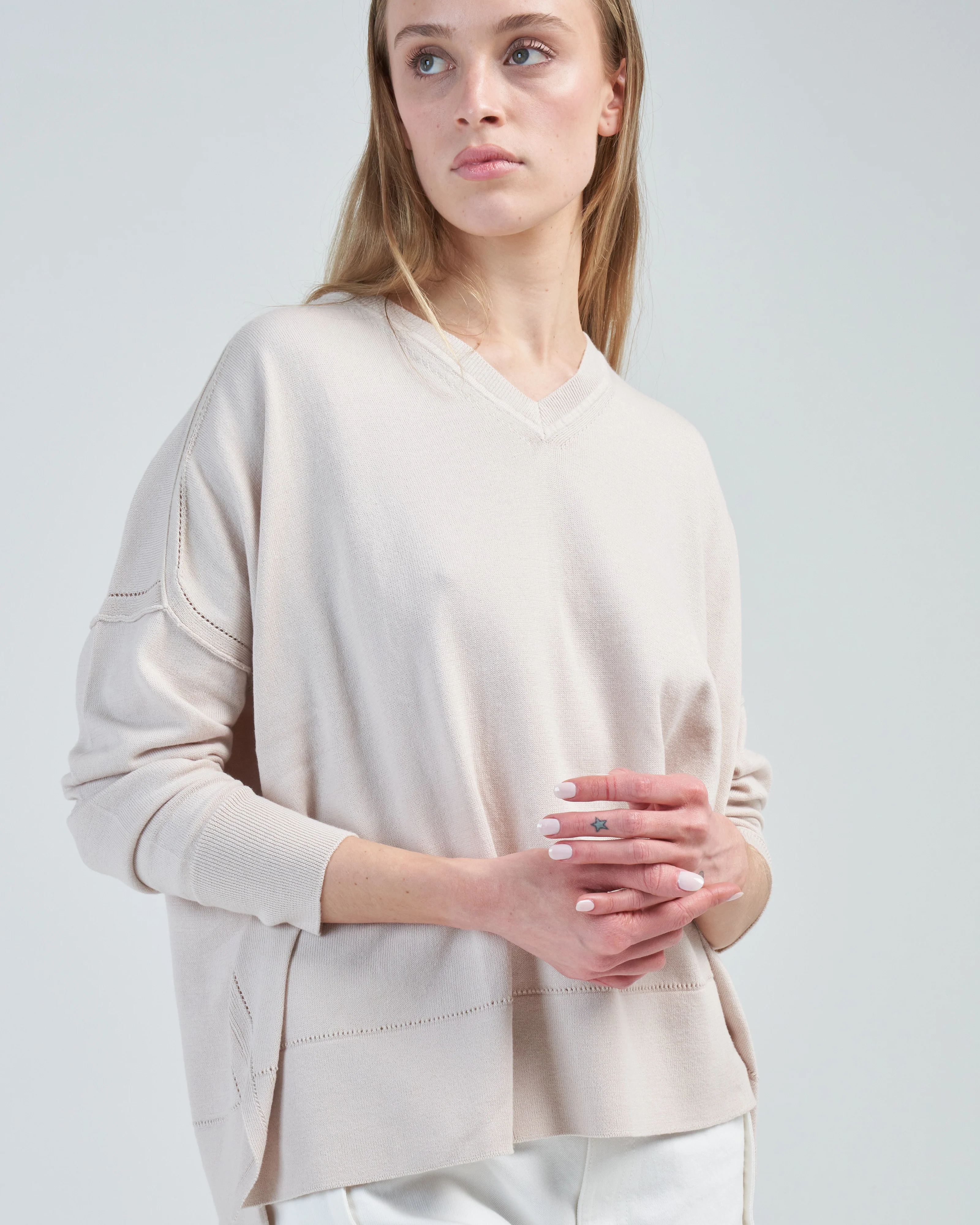 cotton pointelle v-neck - Image 5