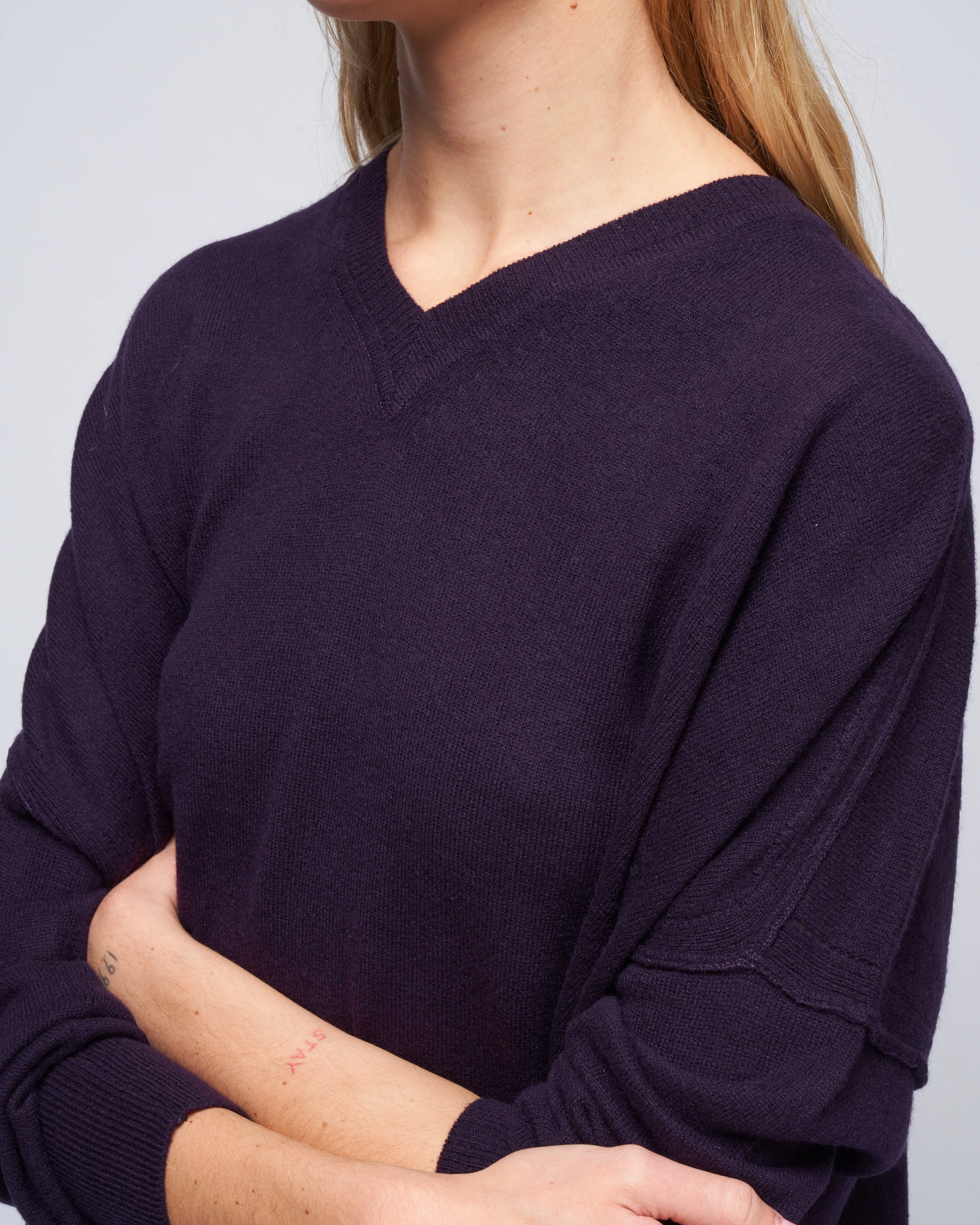 pointelle v-neck sweater - black currant - Image 5