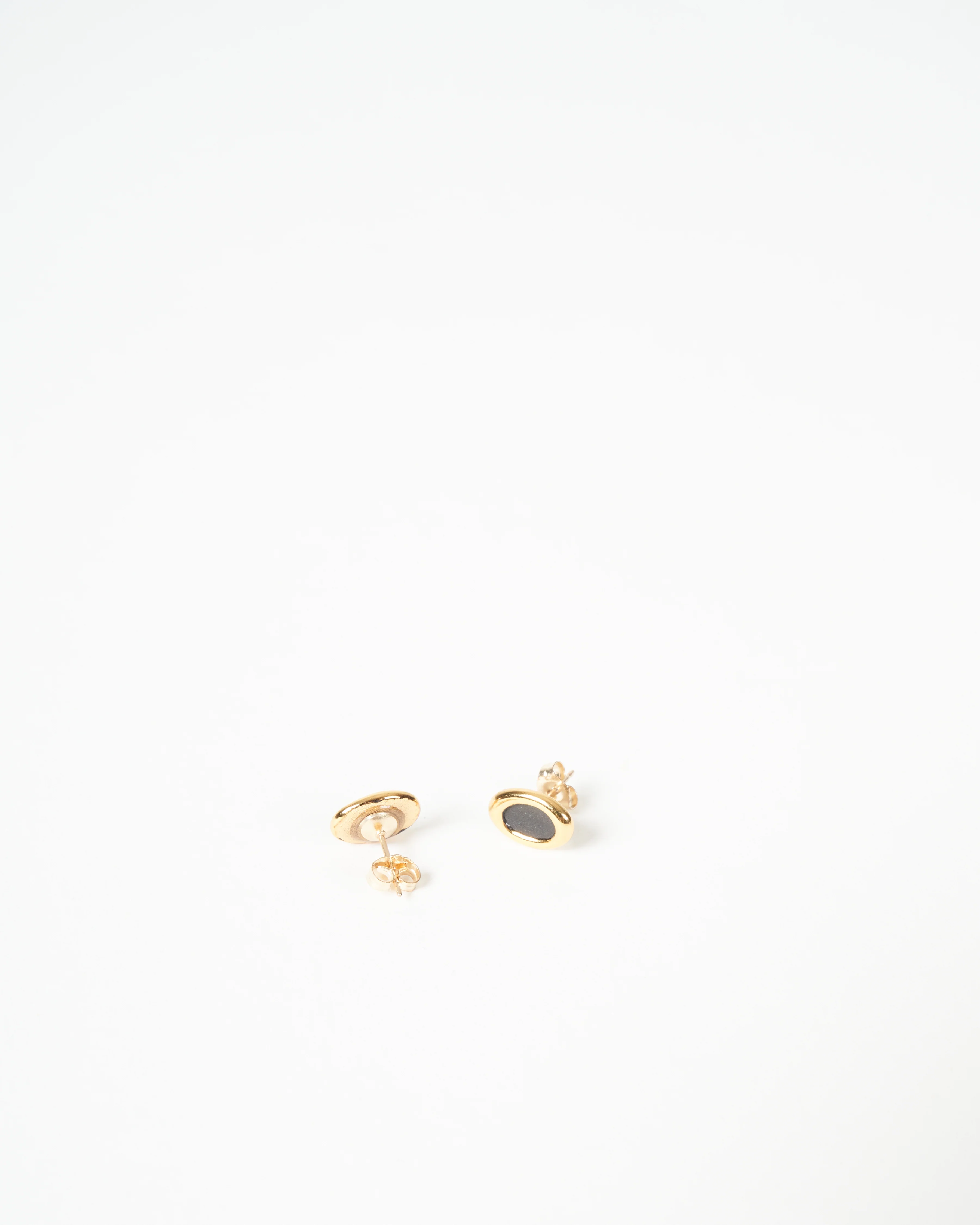 gold rimmed oval studs - black - Image 3