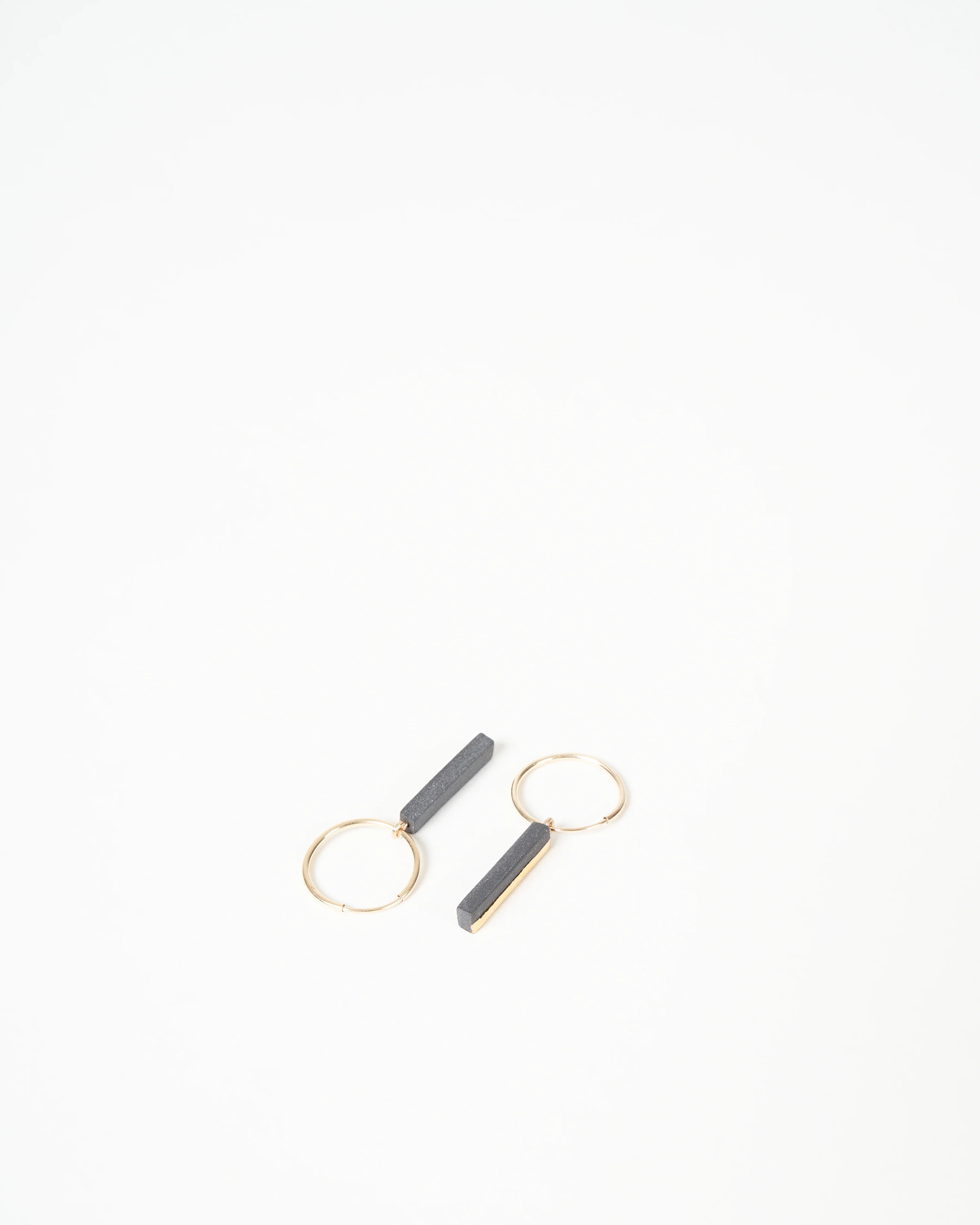 horizontal bar hoops - black - Image 3