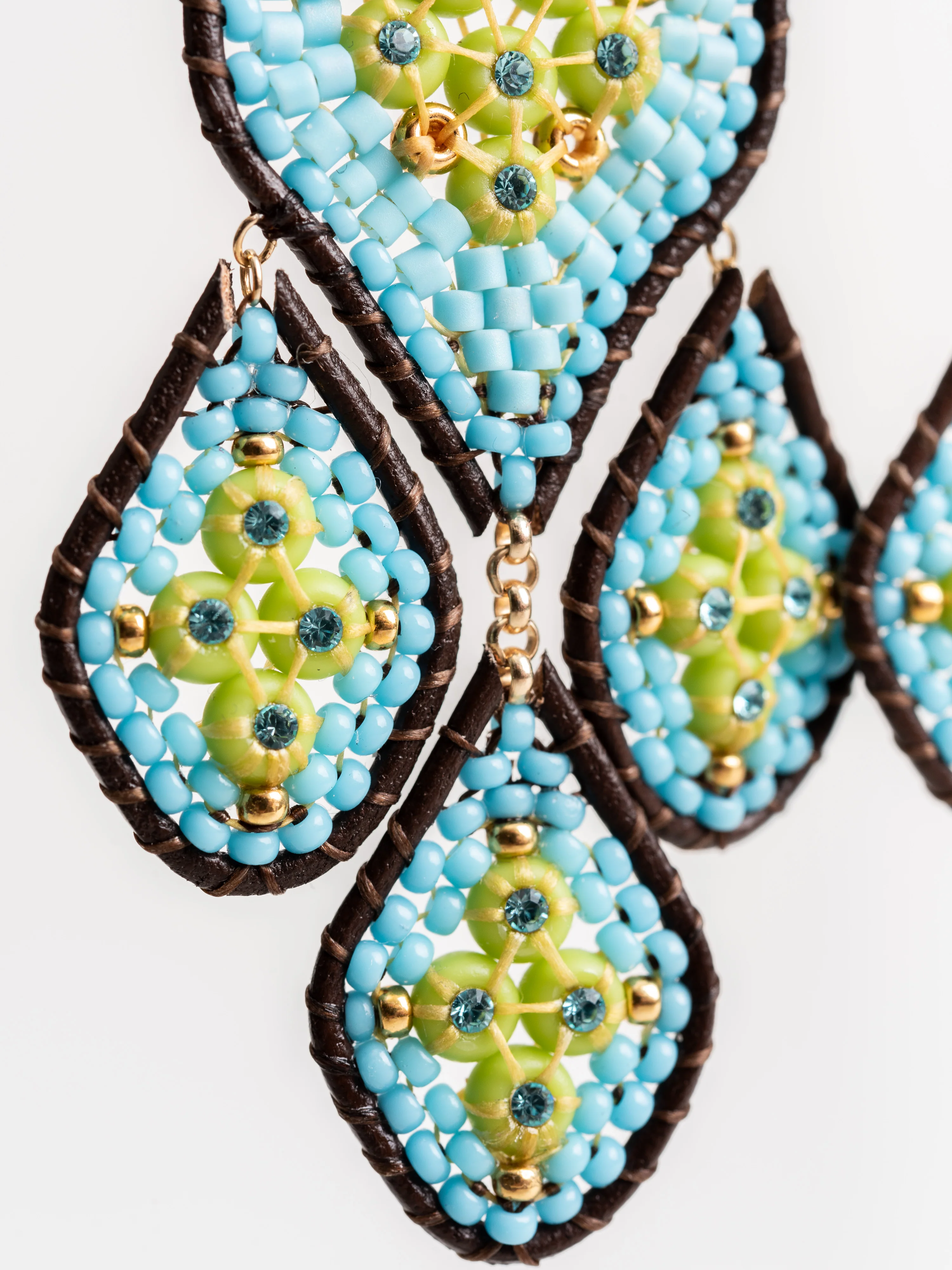 E76104 earrings - Image 3