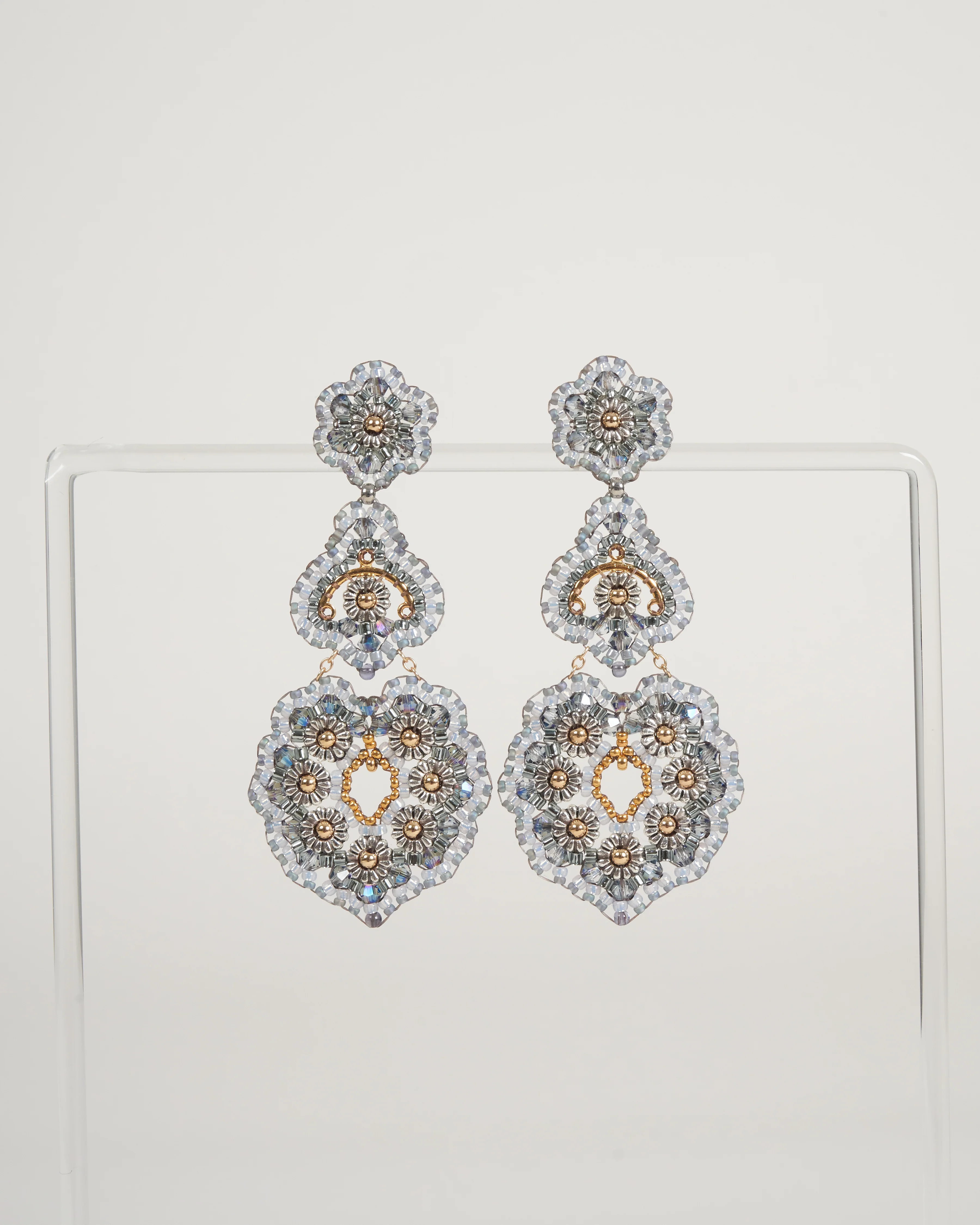 e81113 earrings - Image 2