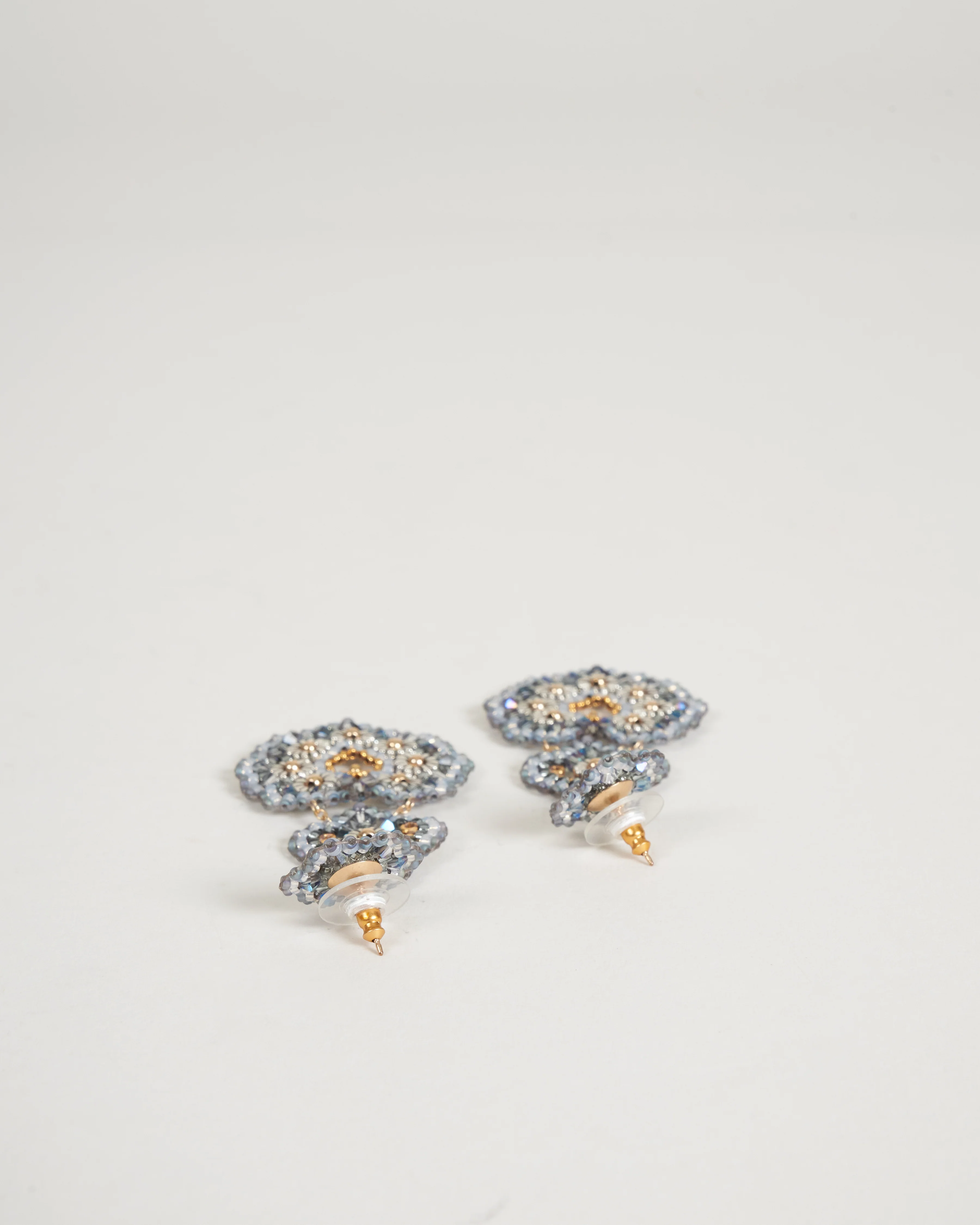 e81113 earrings - Image 3
