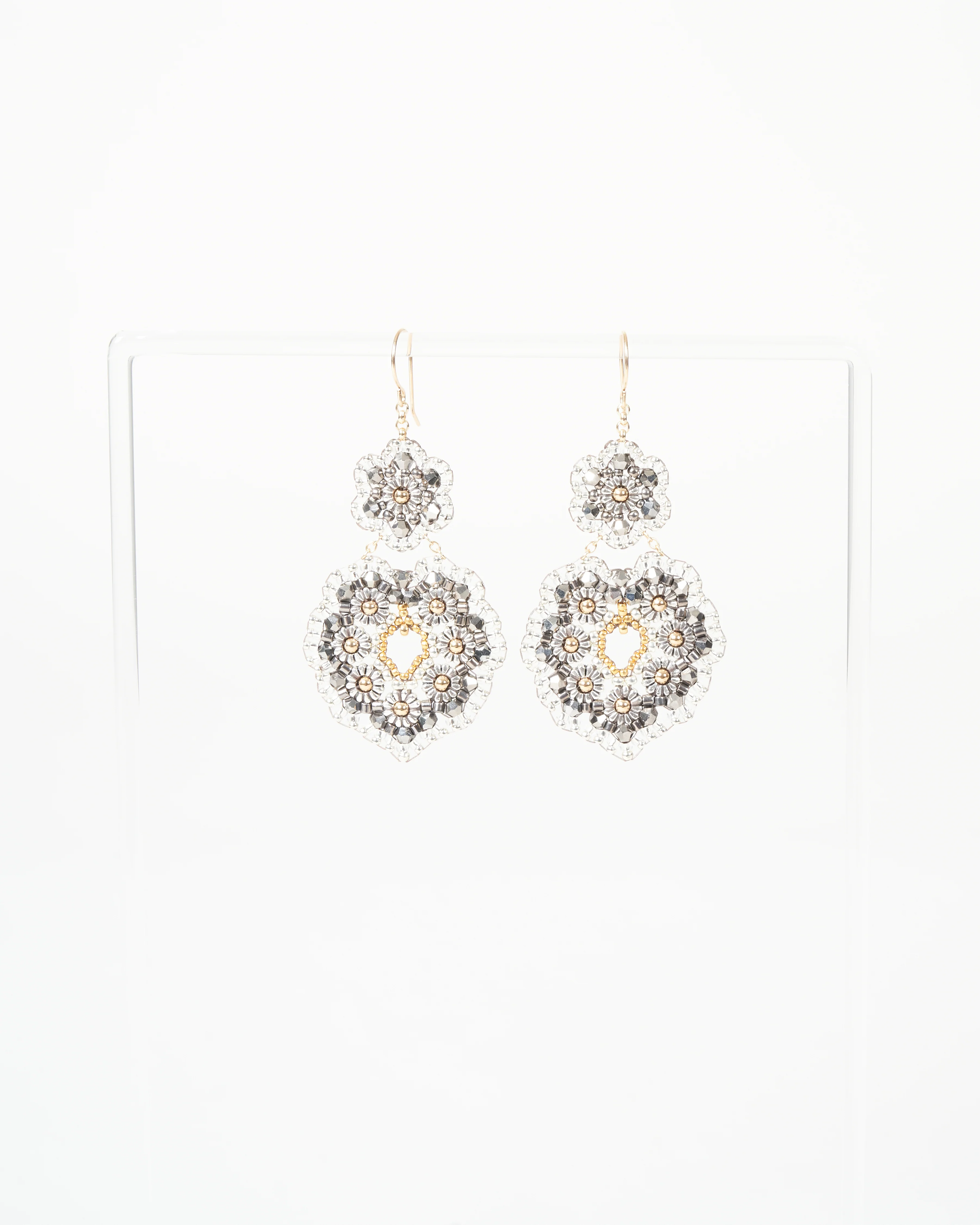 e81313 earrings - Image 2