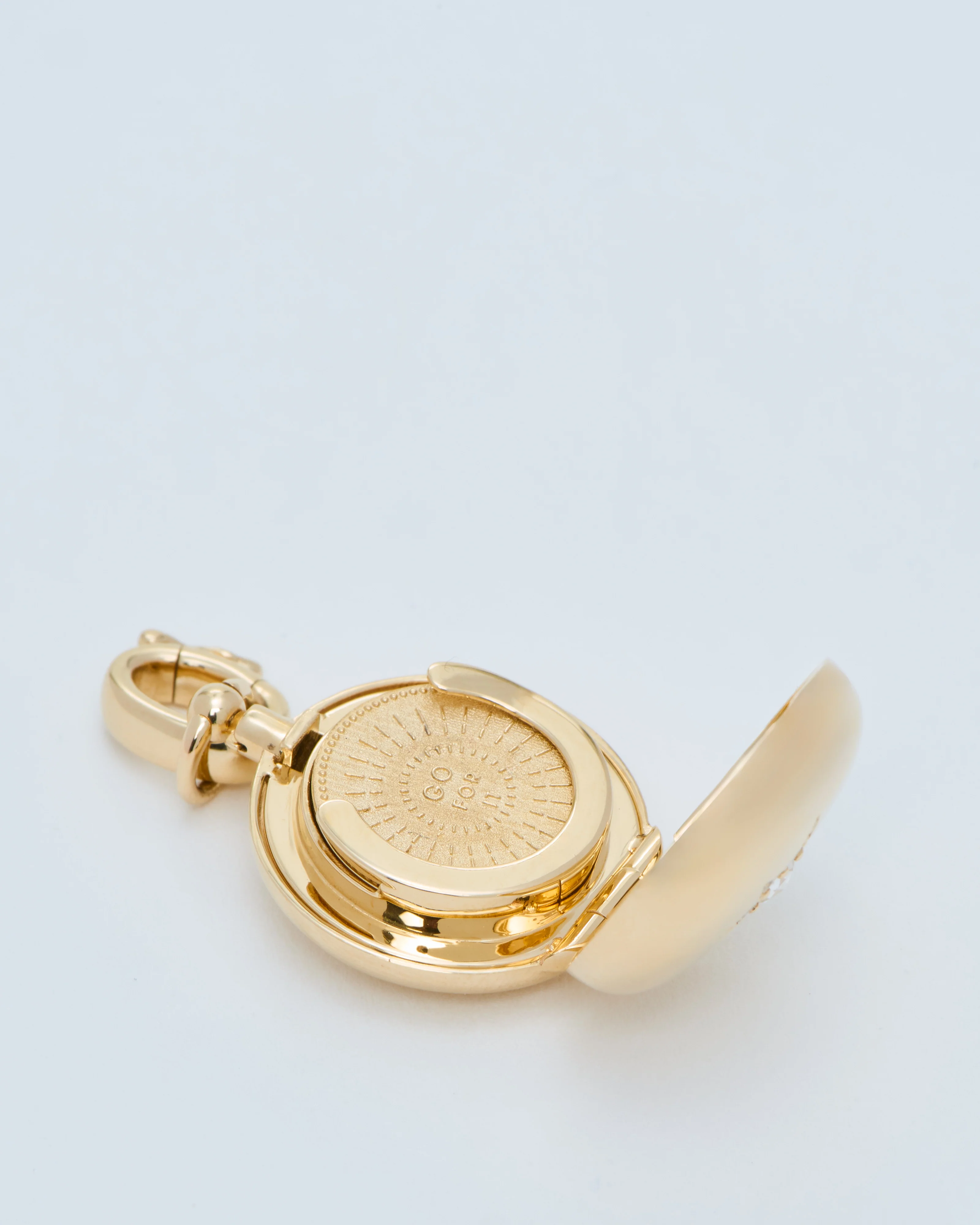 direction coin locket - Image 4