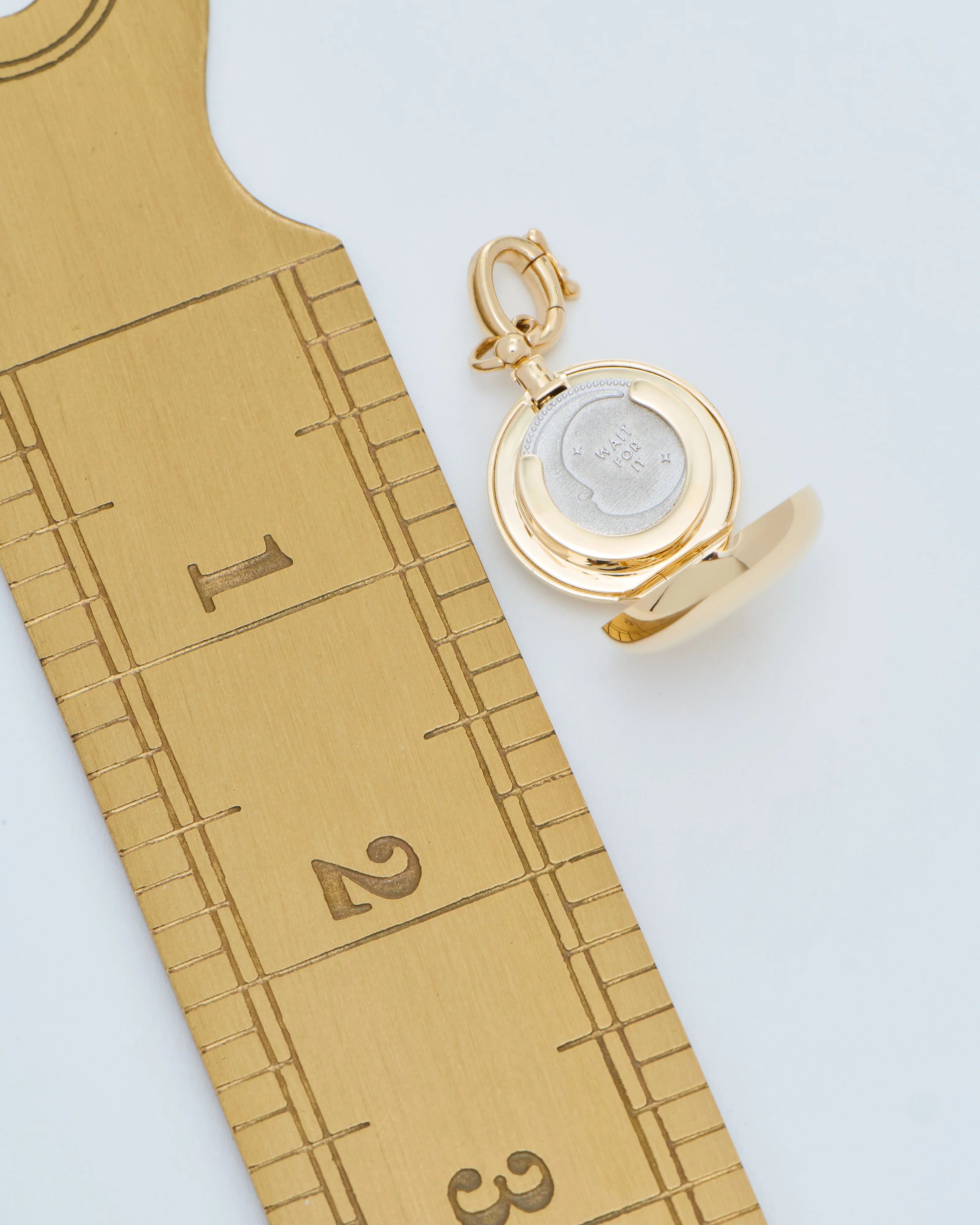 direction coin locket - Image 8