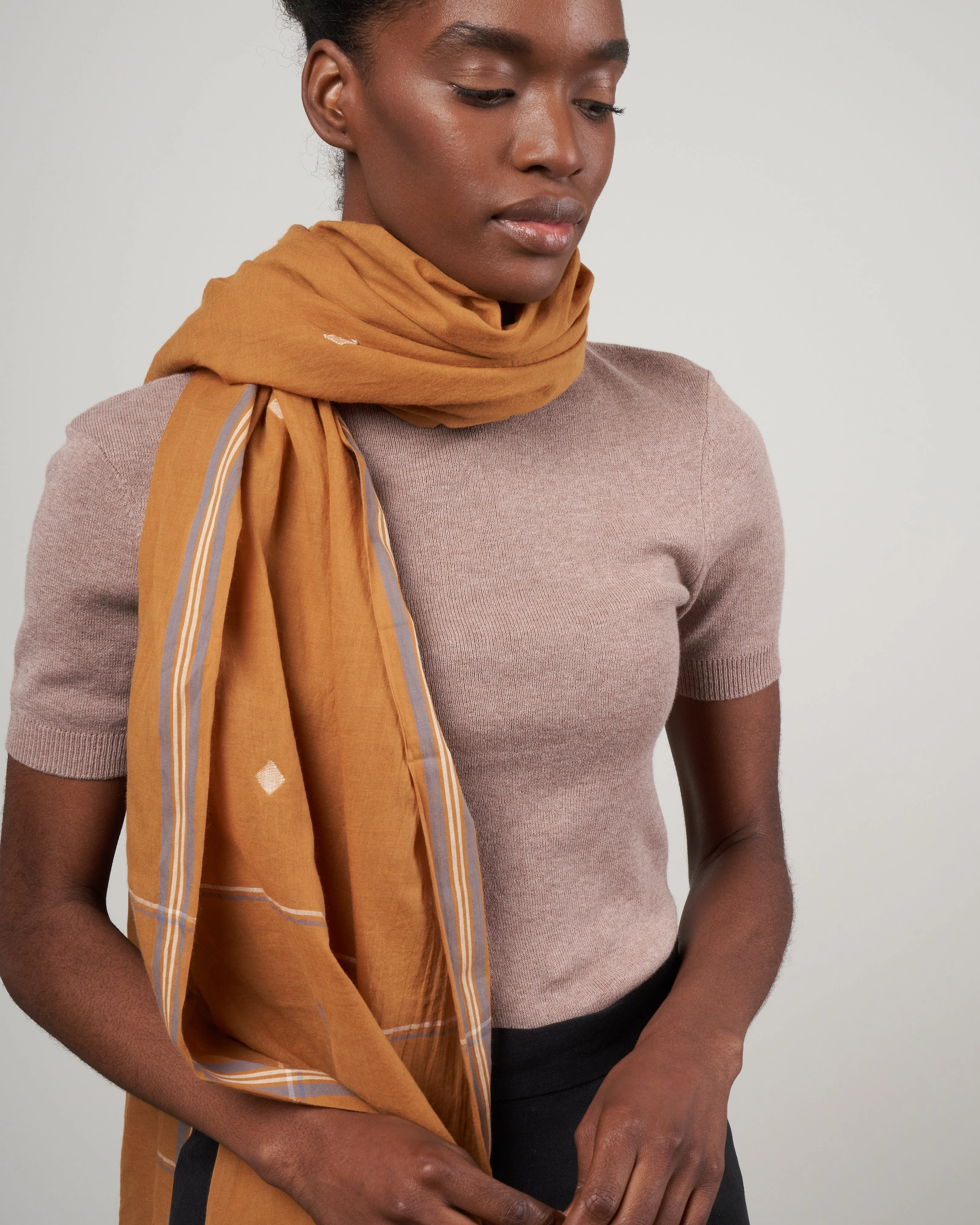 585 scarf - ochre cotton - Image 2