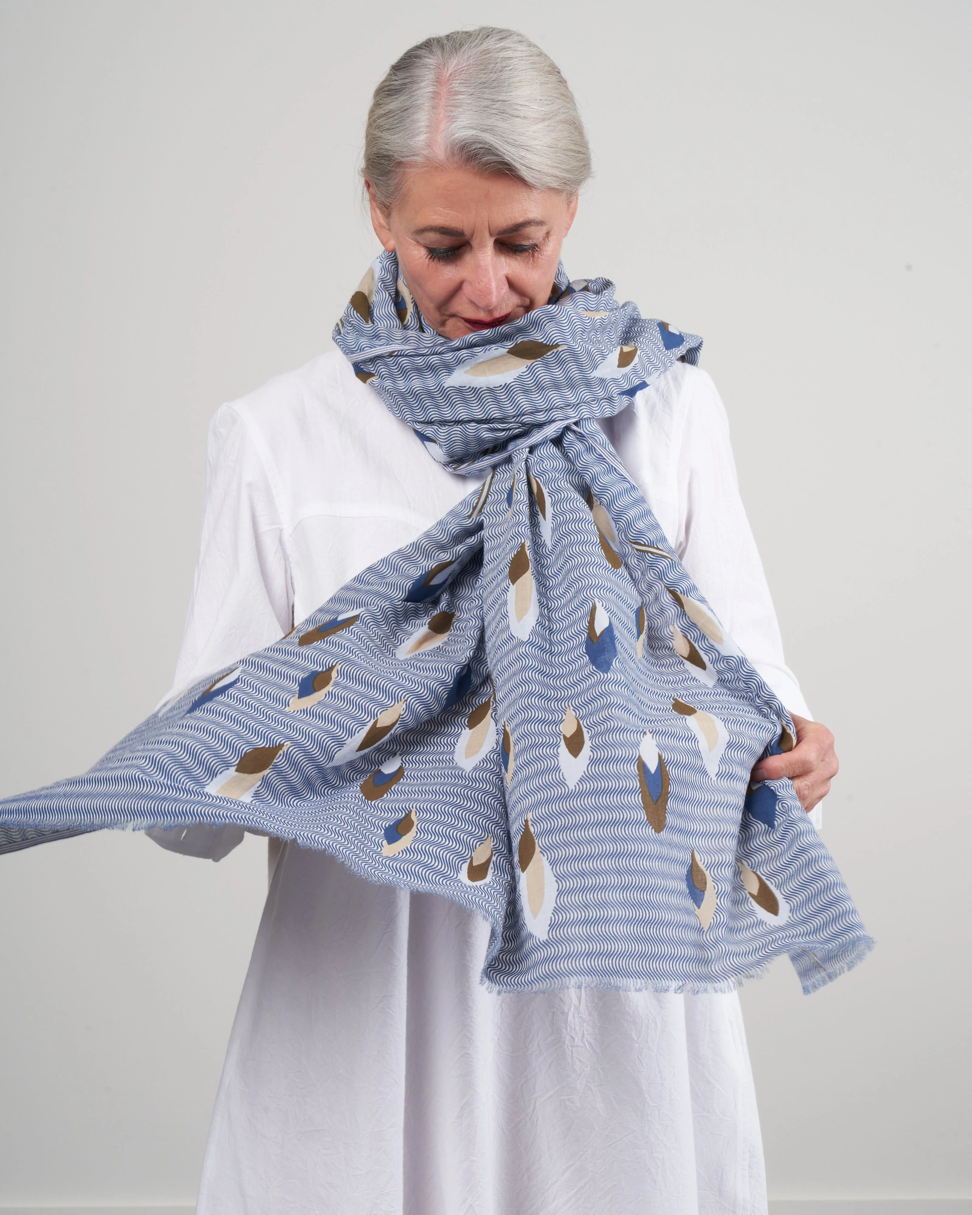 586 scarf - ink blue cotton - Image 2