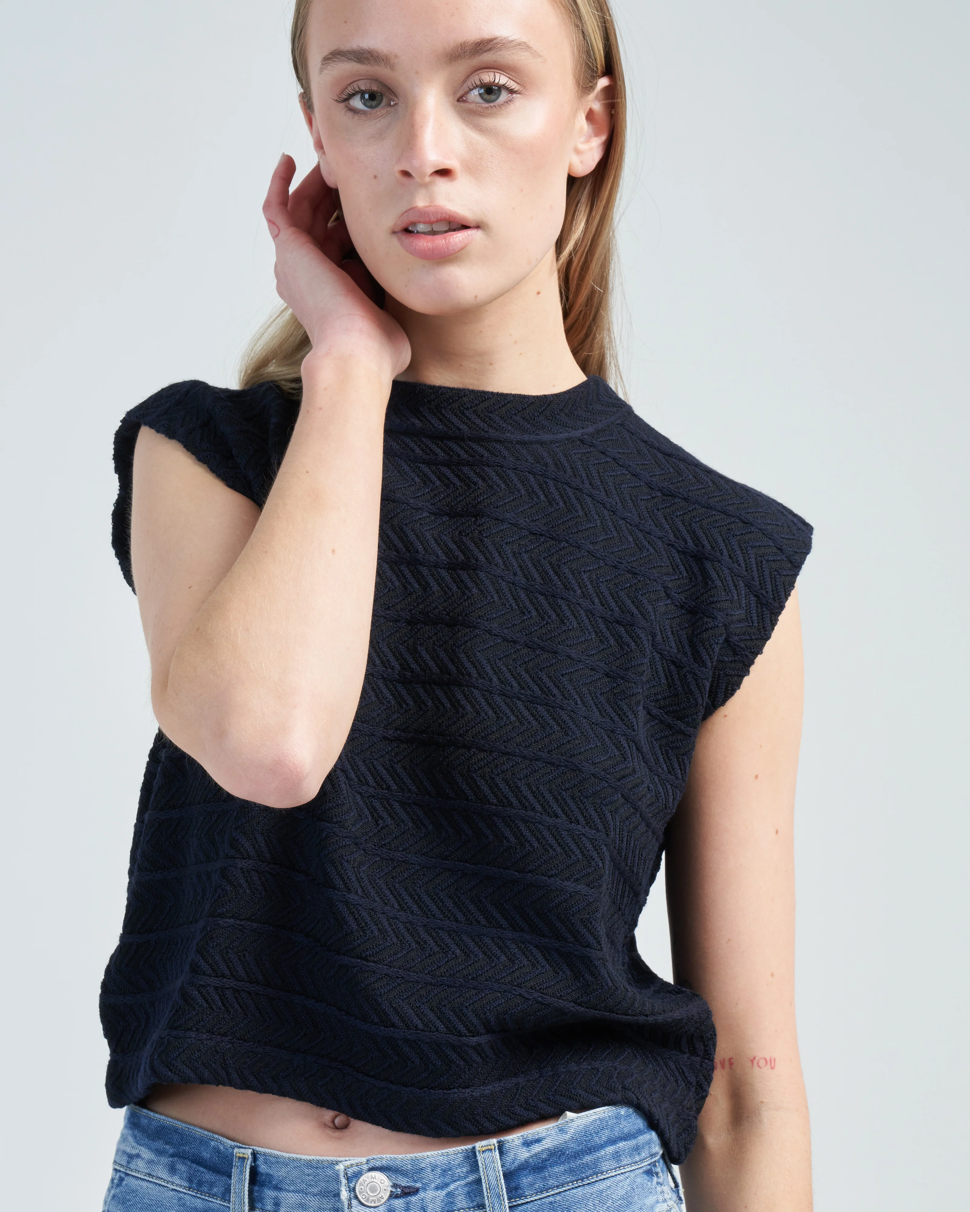 chevron patterned sleeveless top - Image 5