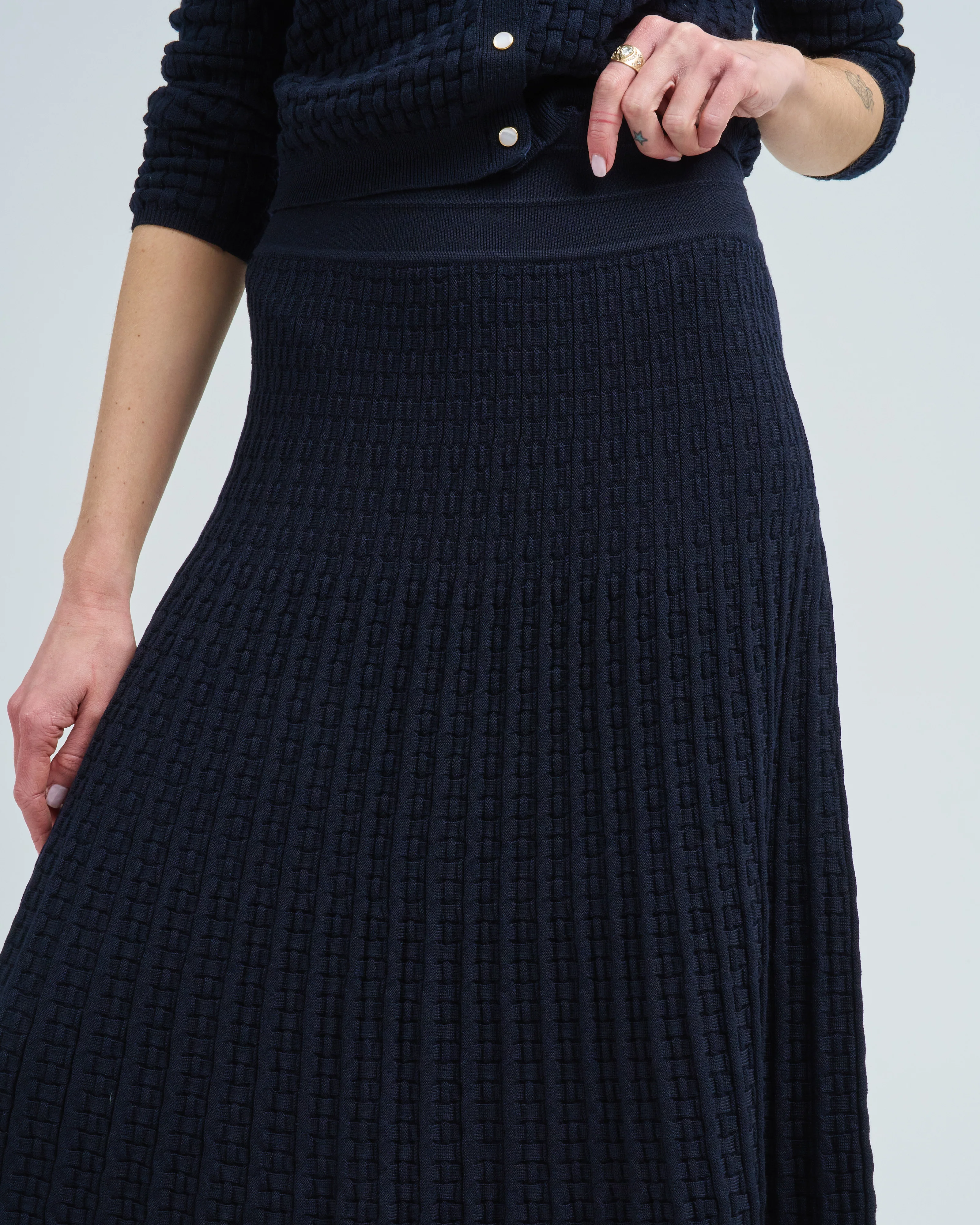 delicate braided stitch knit skirt - Image 5