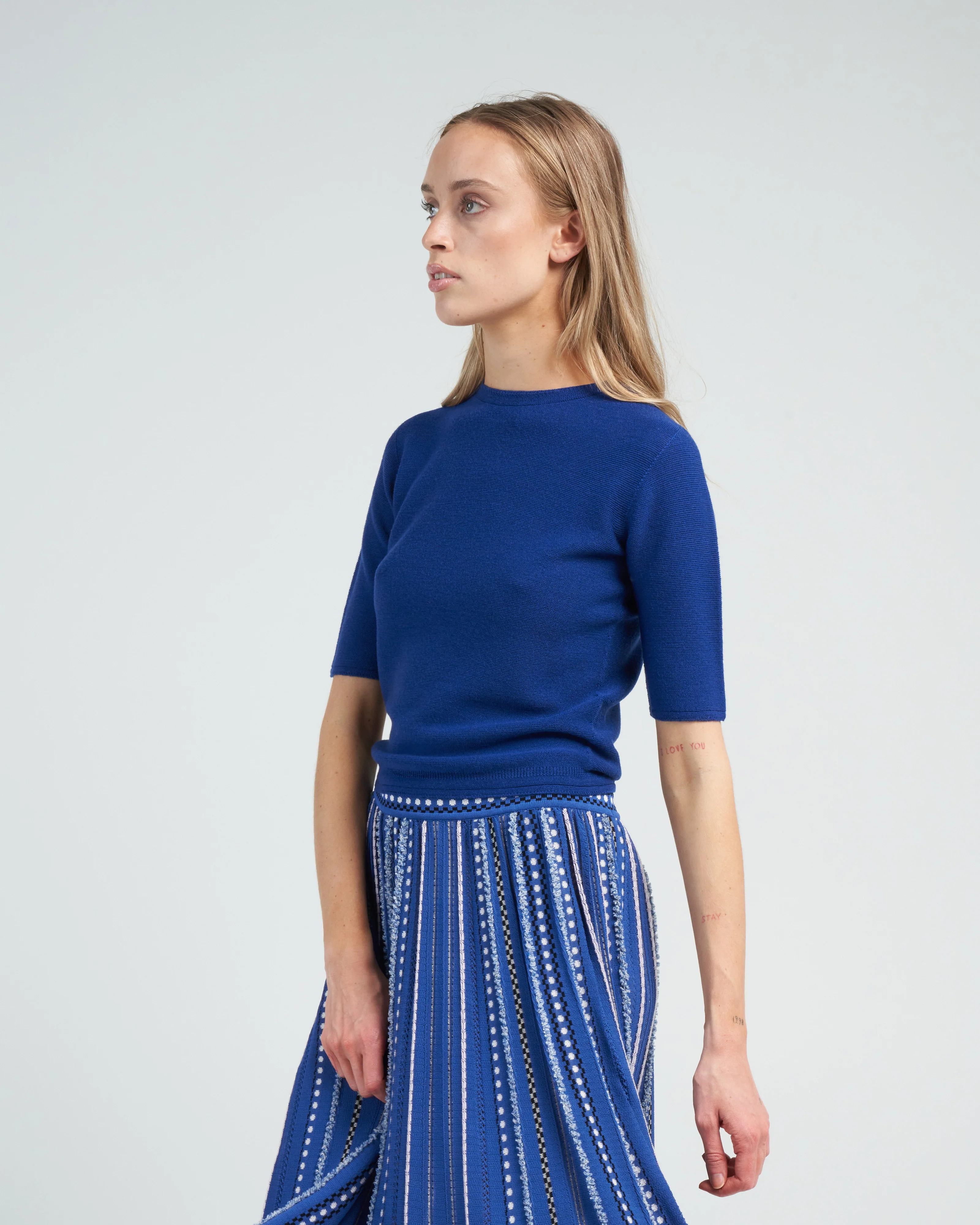 fine top with elbow length sleeves - blue faience - Image 3