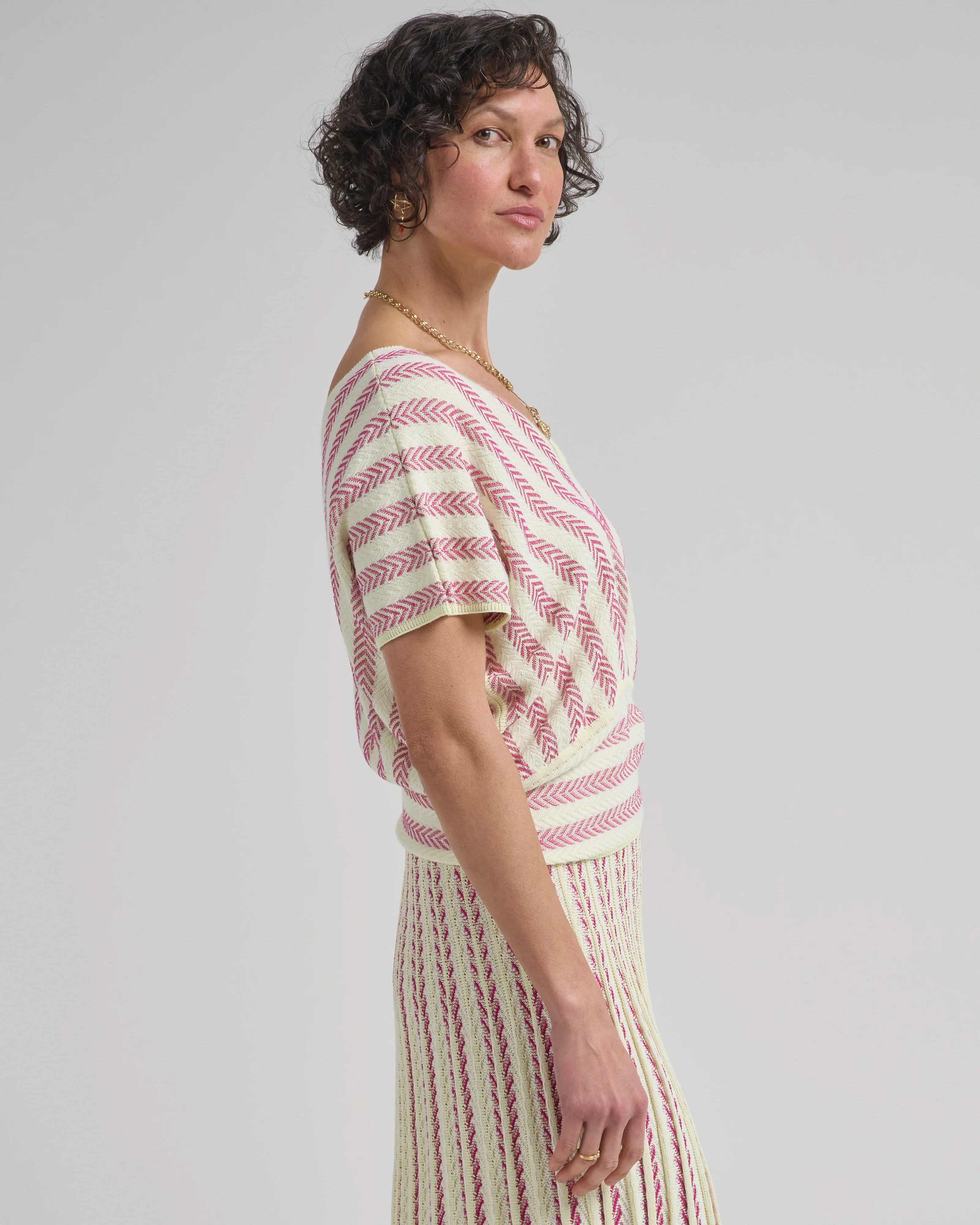 herringbone knit v neck top - Image 3