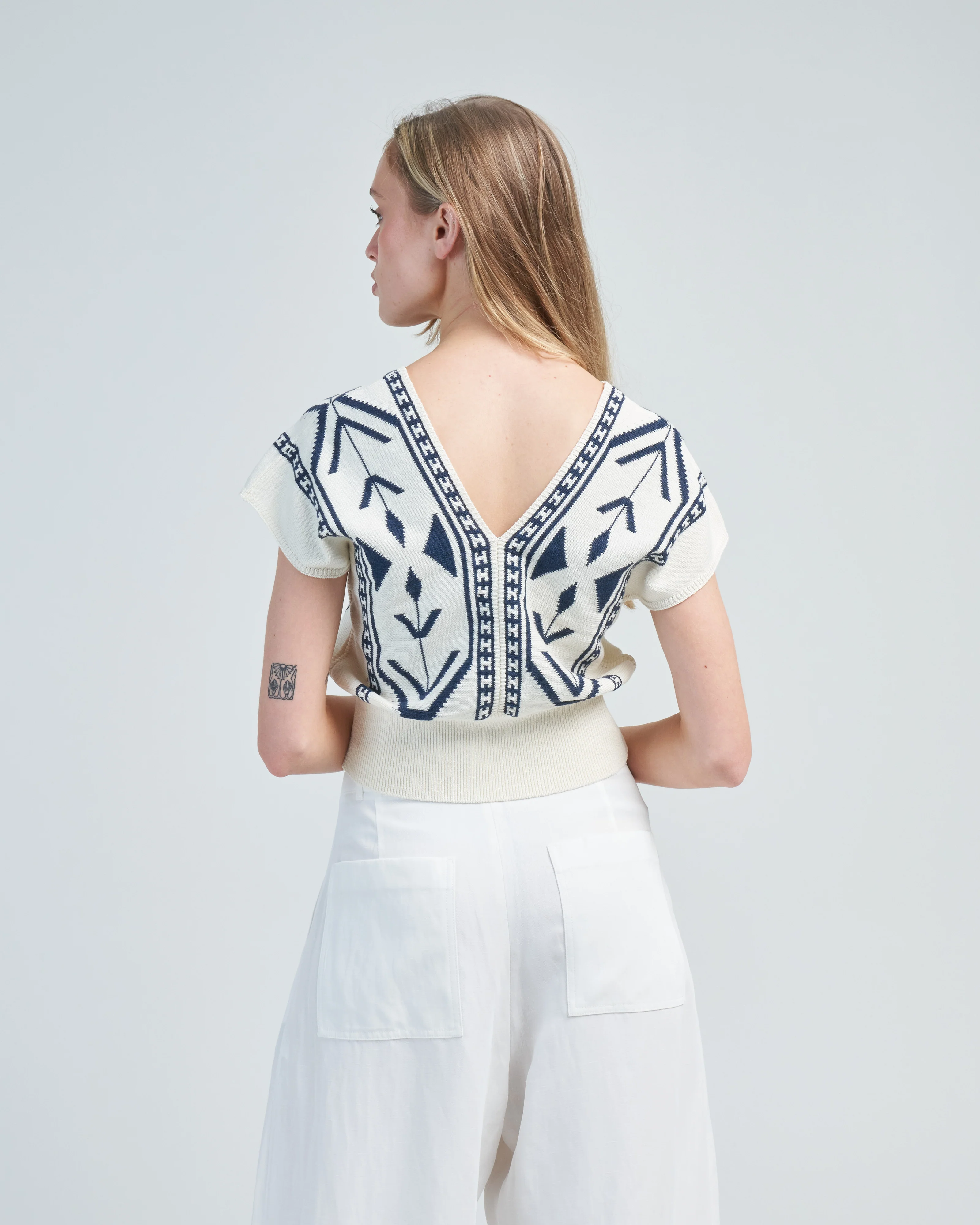 jacquard knit v-neck top - Image 2