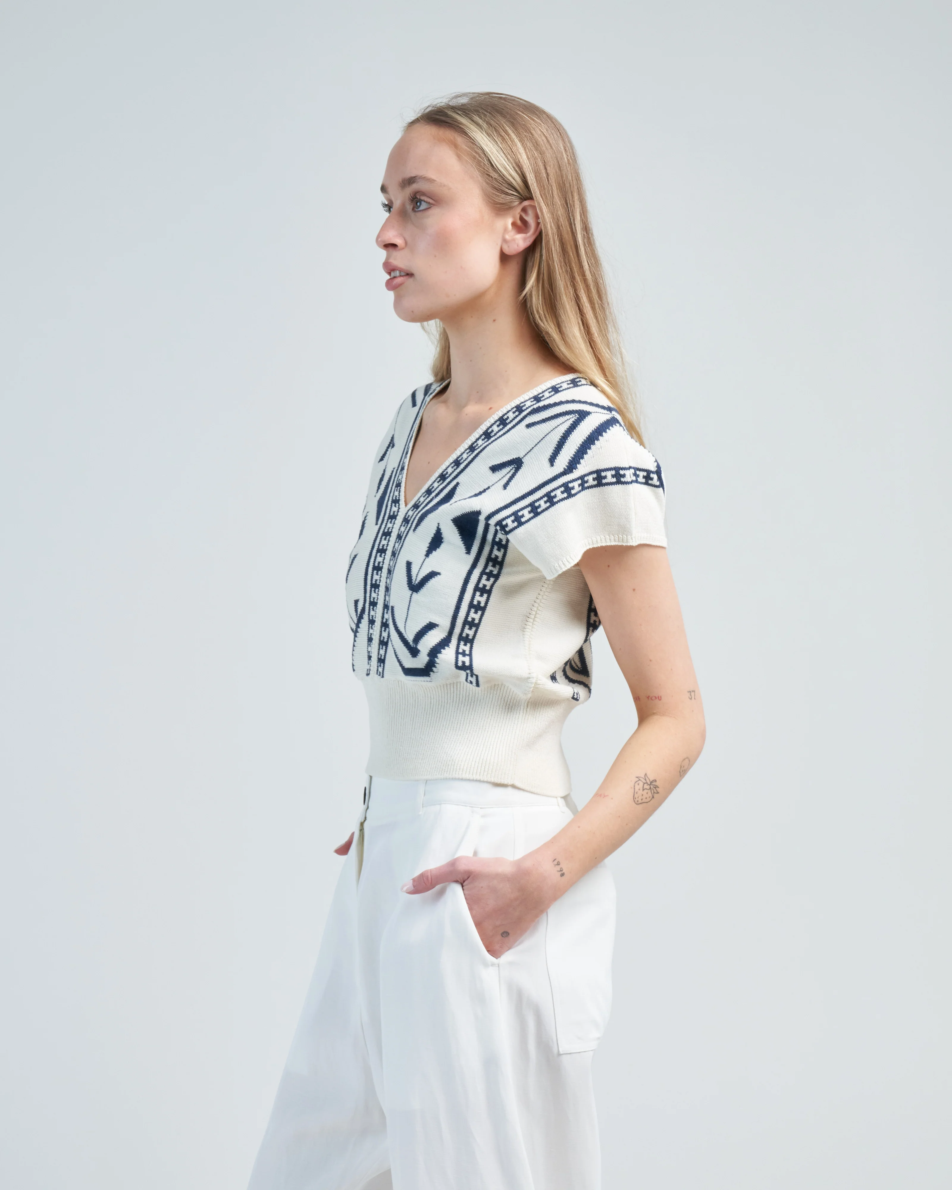 jacquard knit v-neck top - Image 4
