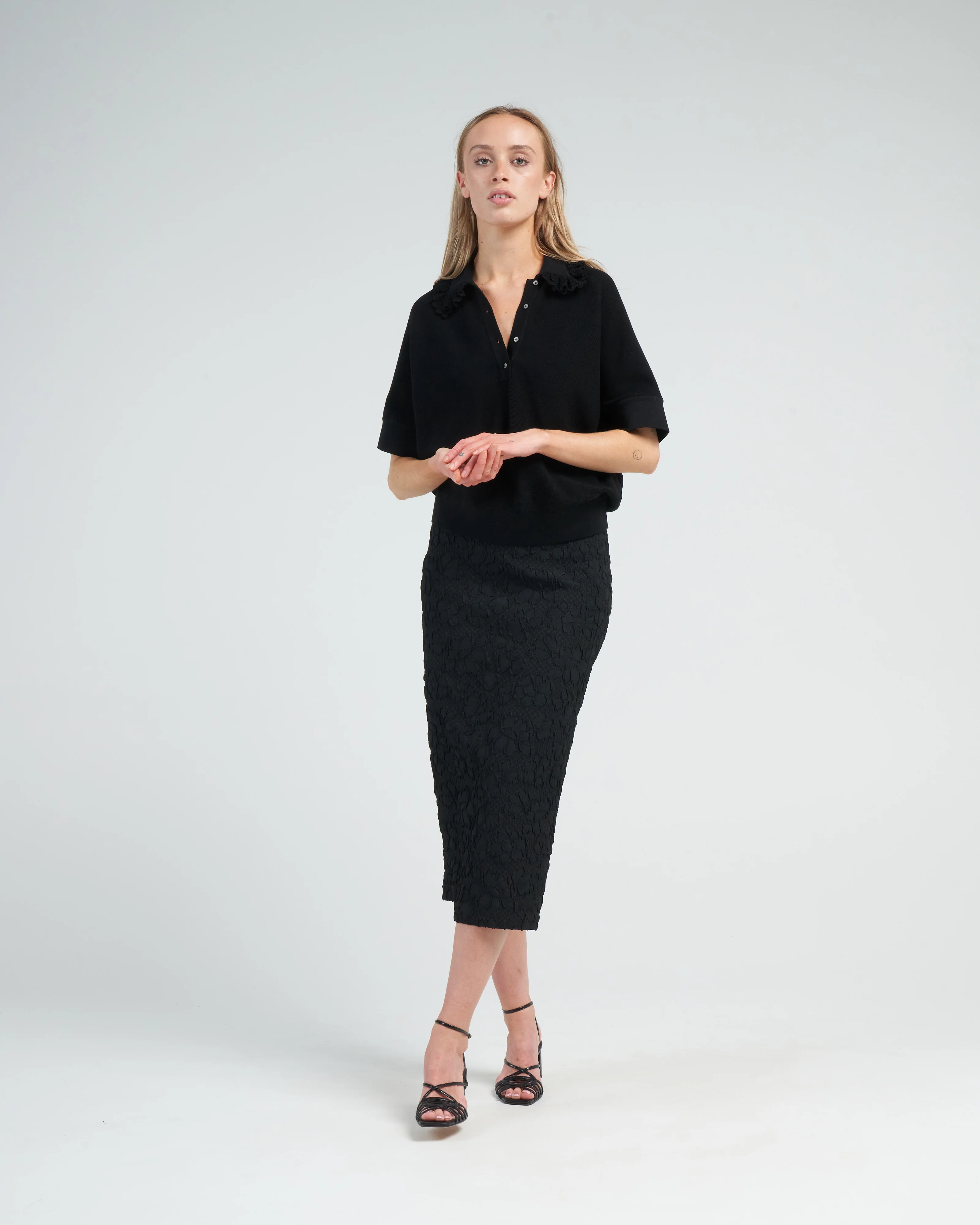 maxi ruffled collar modern top - deep black - Image 2