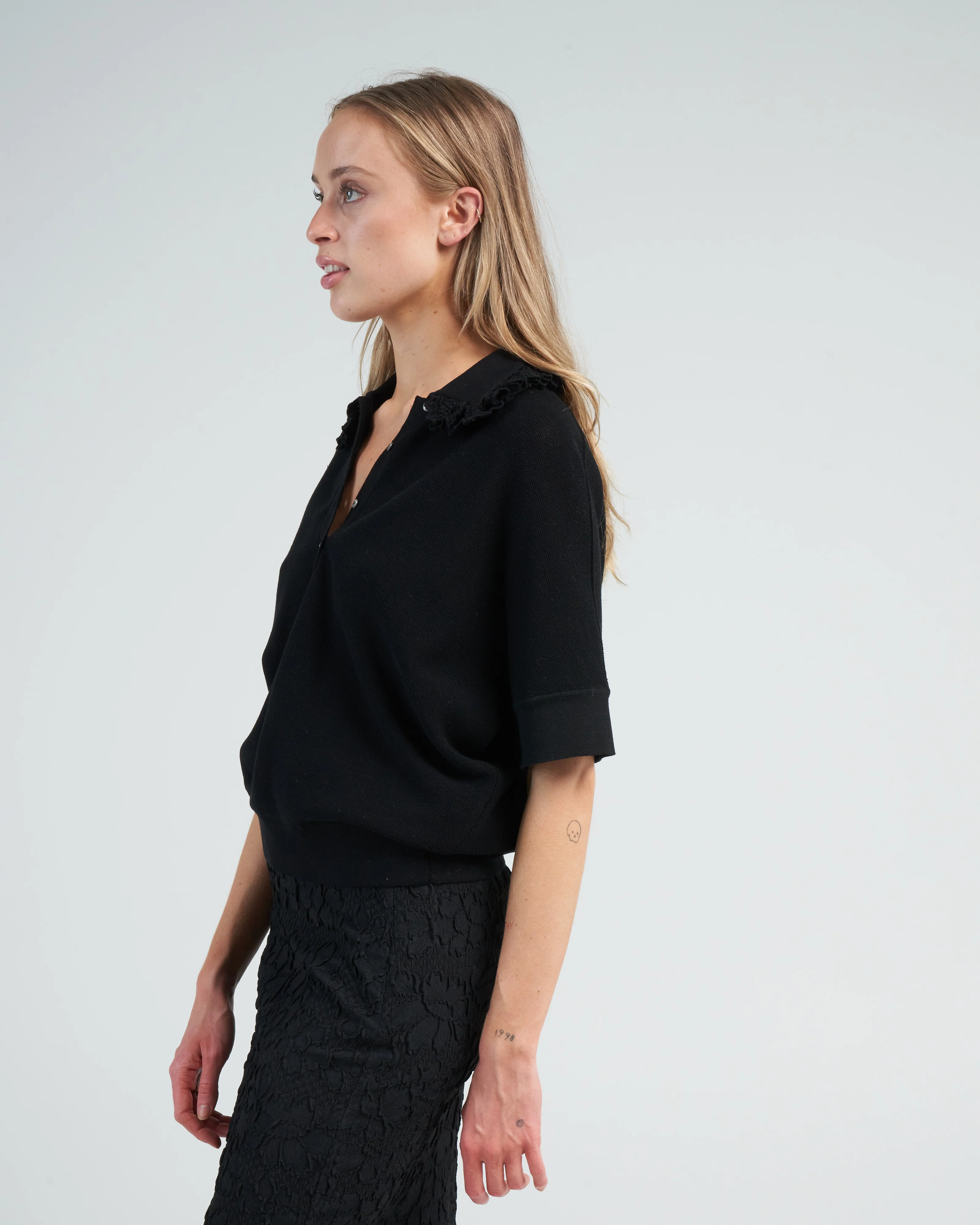 maxi ruffled collar modern top - deep black - Image 3