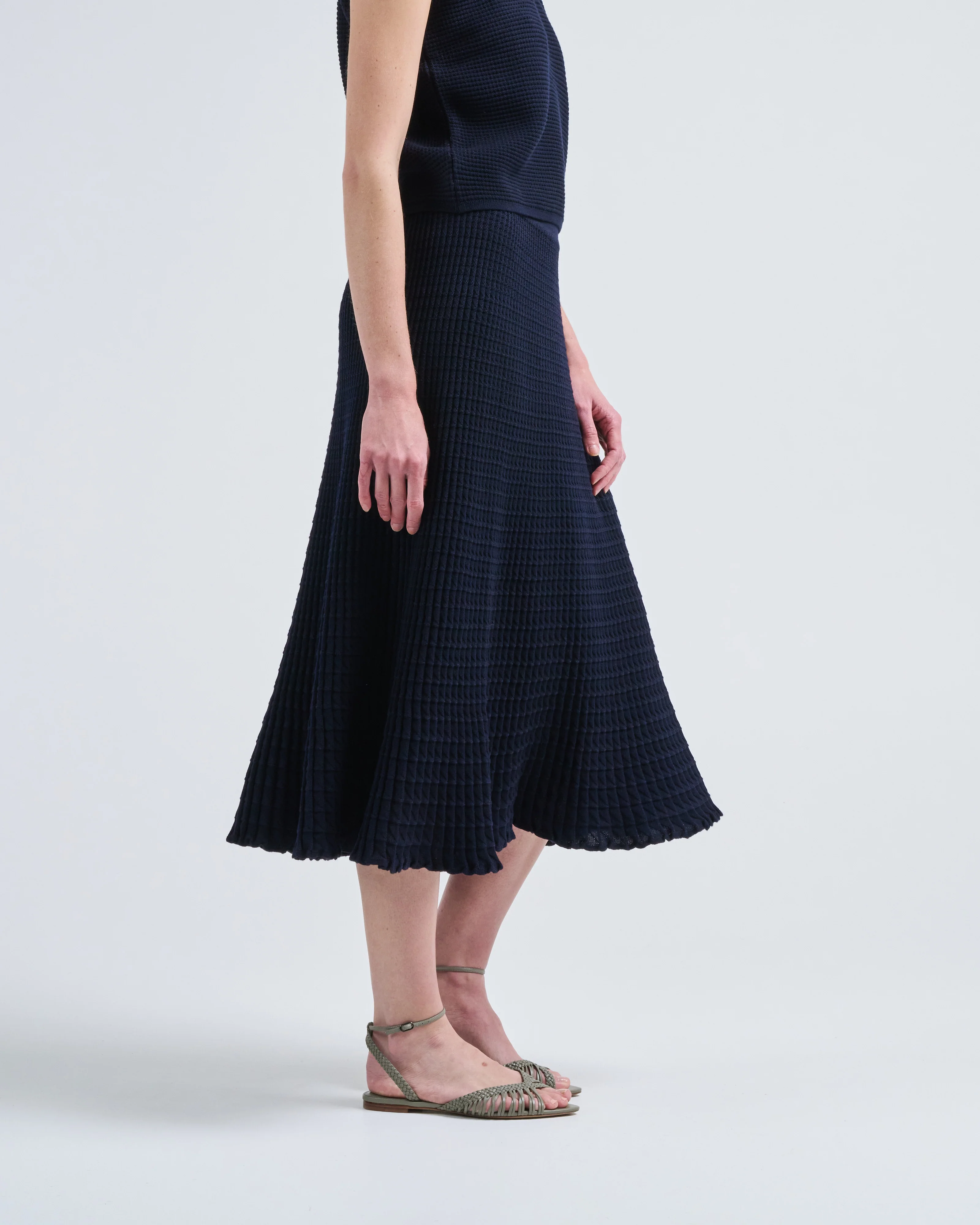 origami knit flowing skirt - Image 3