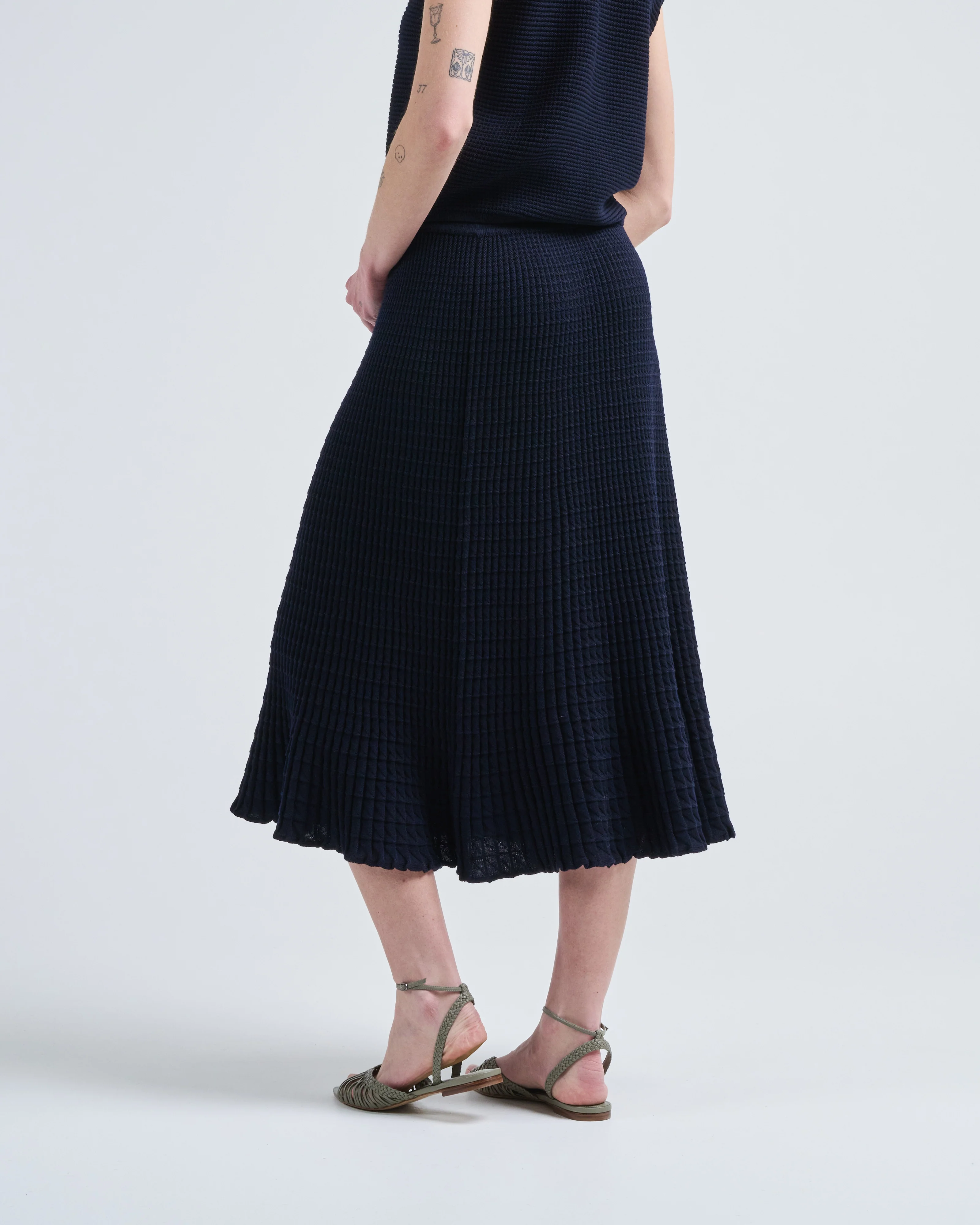 origami knit flowing skirt - Image 4