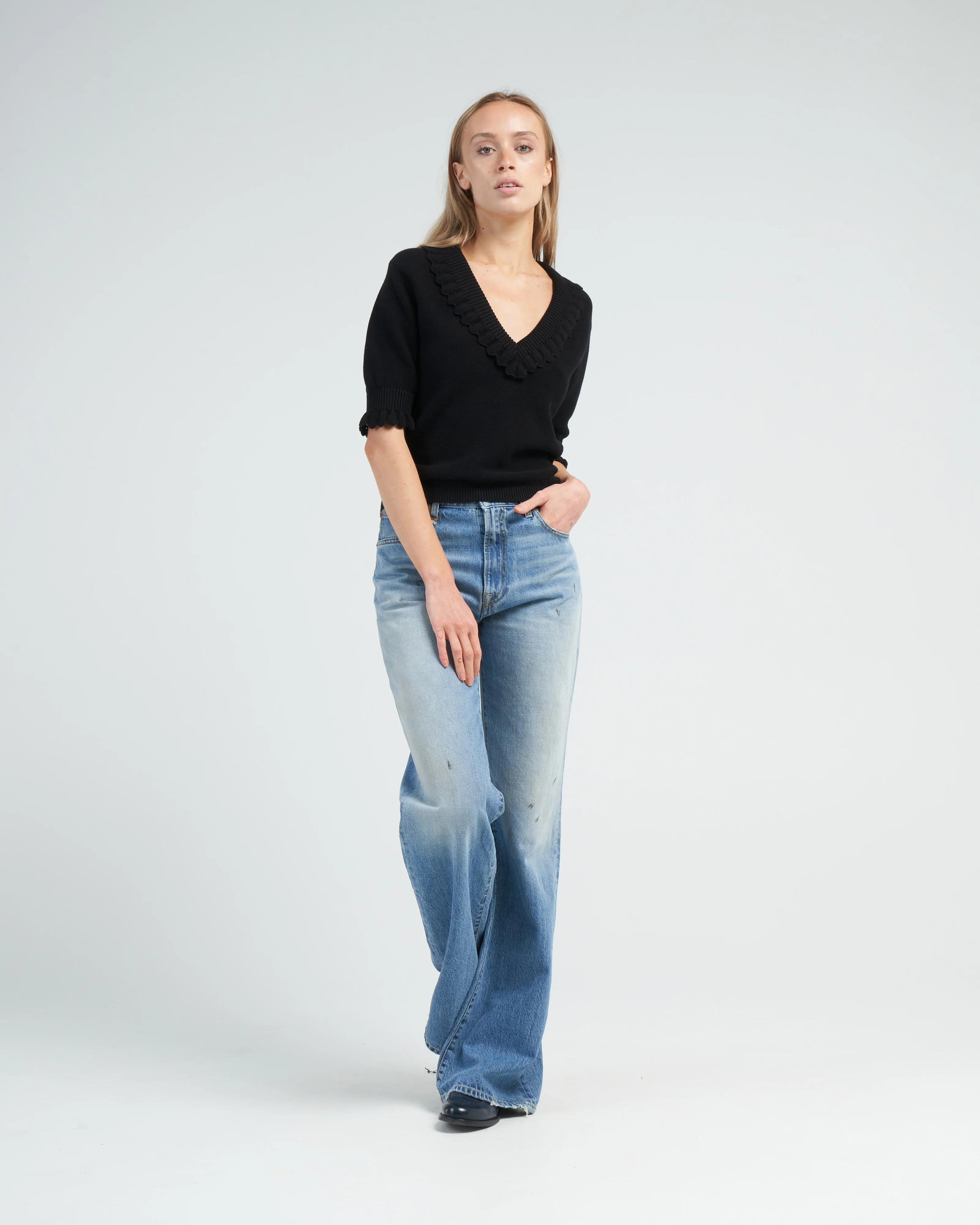 romantic v neck elbow length sleeves top - deep black - Image 2