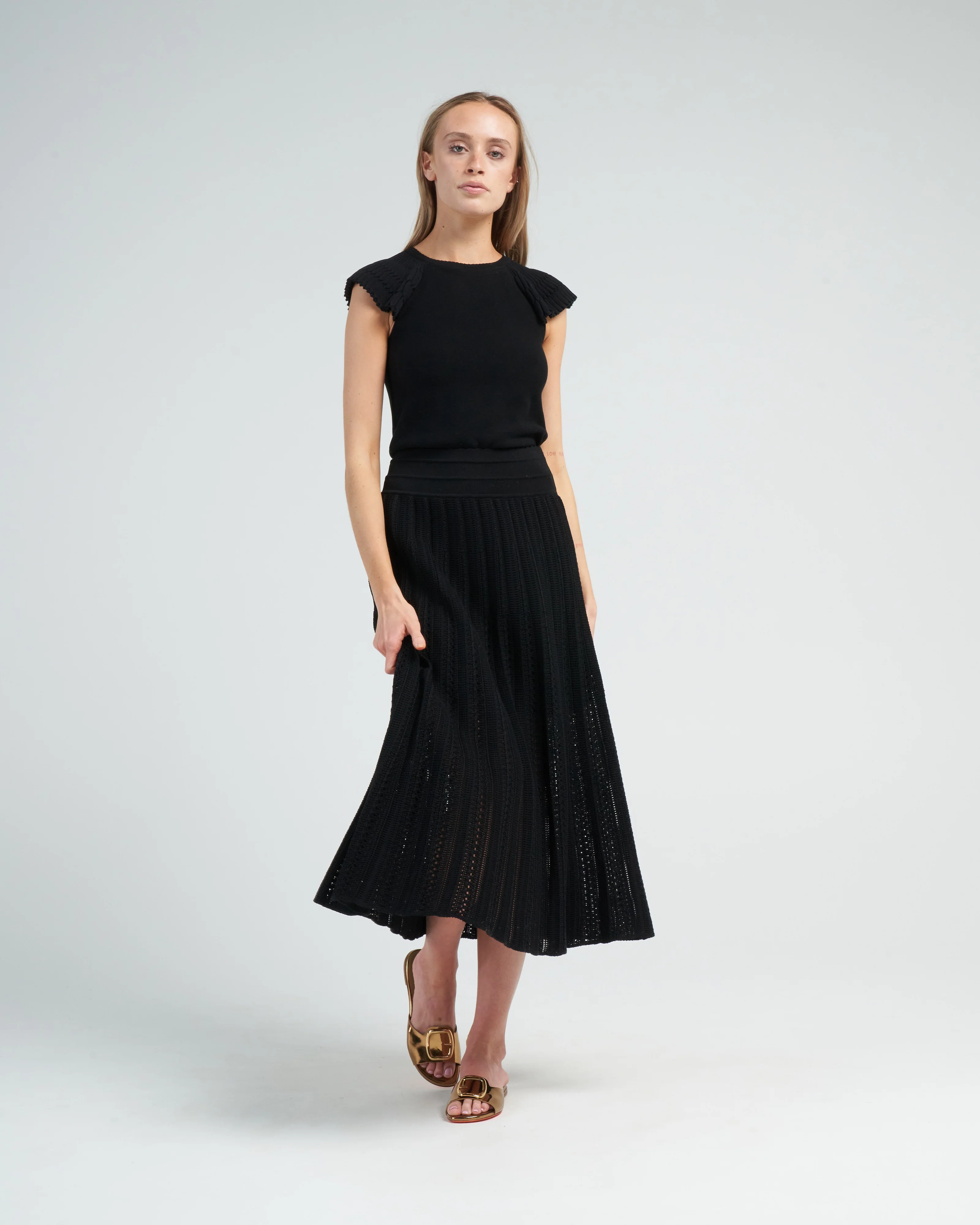ruffled raglan - deep black - Image 2